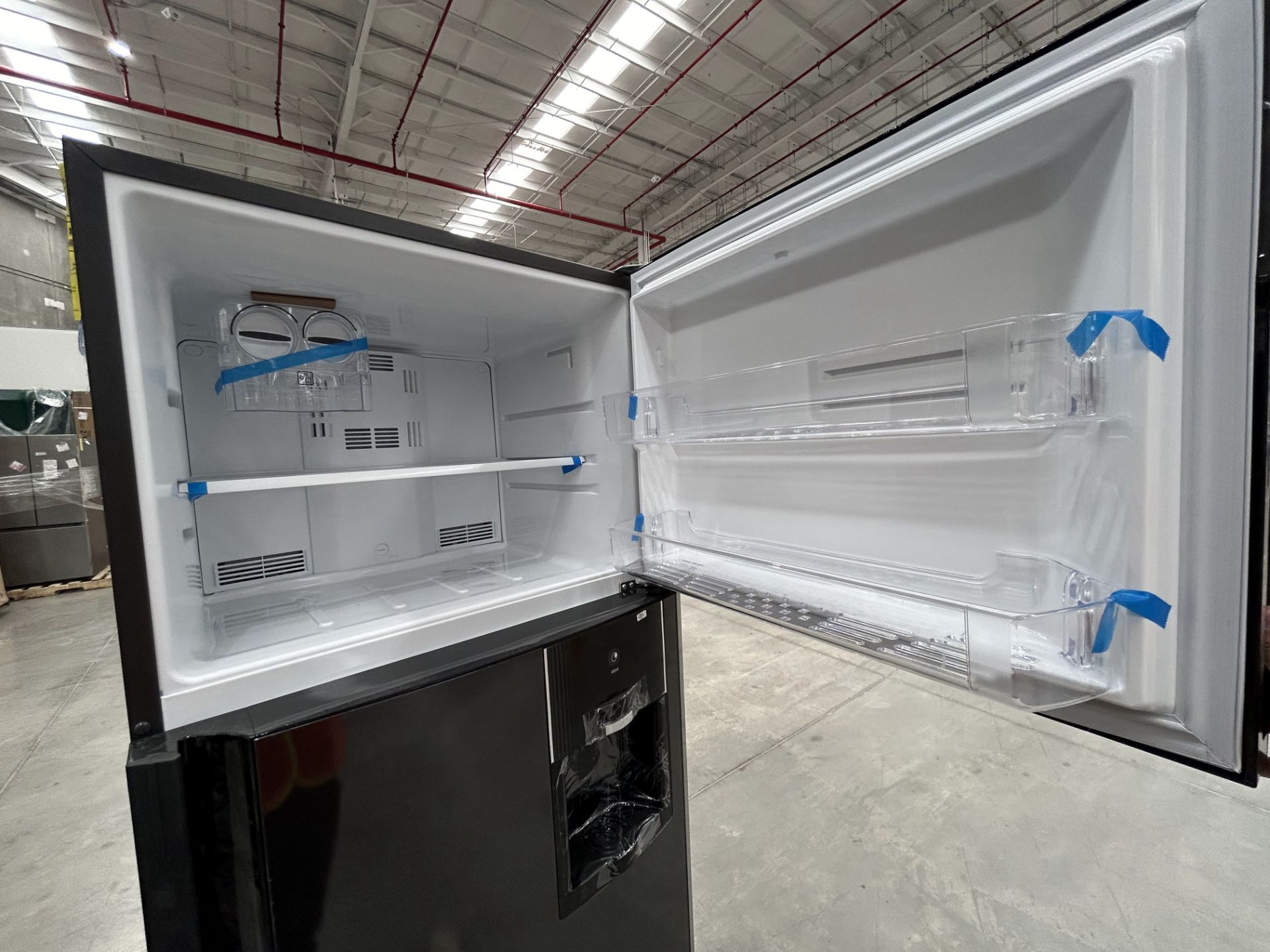1 refrigerador Marca MABE, Modelo RMS510IAMRP0, Serie 10718, Color GRIS (No se asegura su funcionam - Image 4 of 6