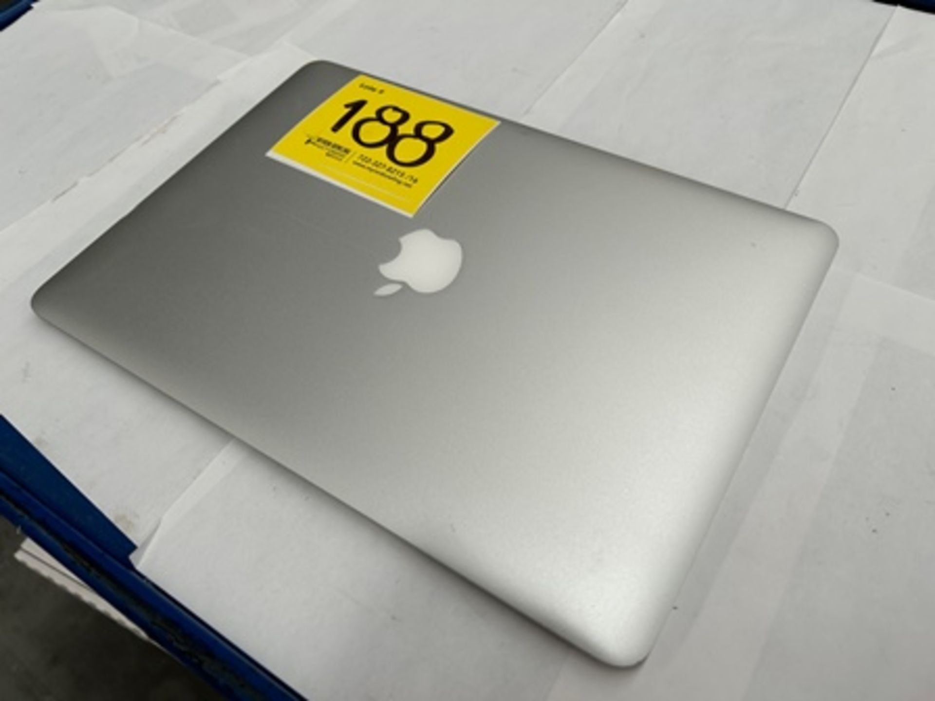 1 MacBook Air de 128 GB (No se asegura su funcionamiento, favor de inspeccionar) - Image 6 of 6