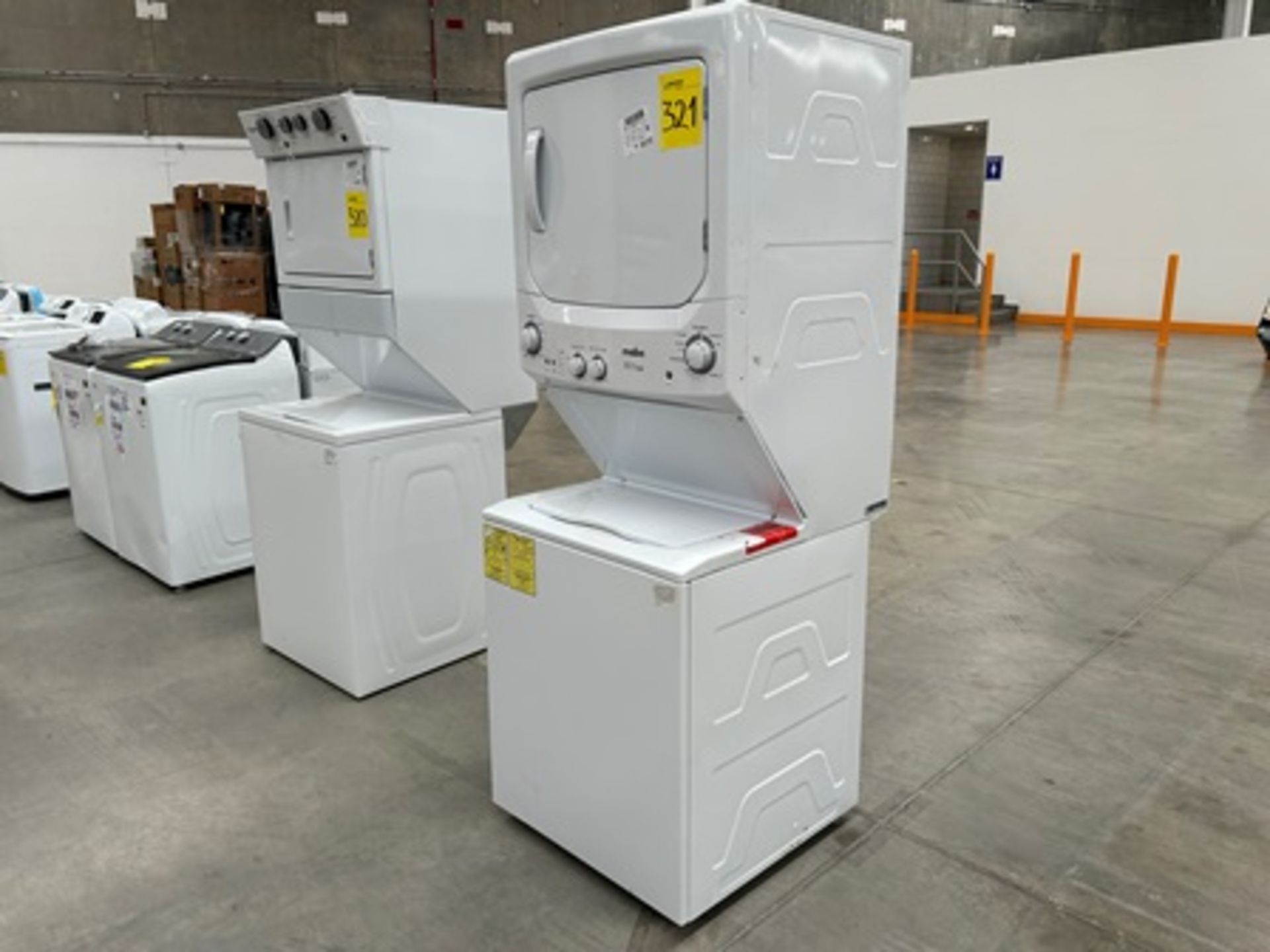 1 centro de lavado Marca MABE, Modelo MCL20400PSBB0, Serie 00893, Color Blanco (Equipo de devolució - Image 3 of 6