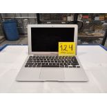 1 MacBook Air de 128 GB (No se asegura su funcionamiento, favor de inspeccionar)