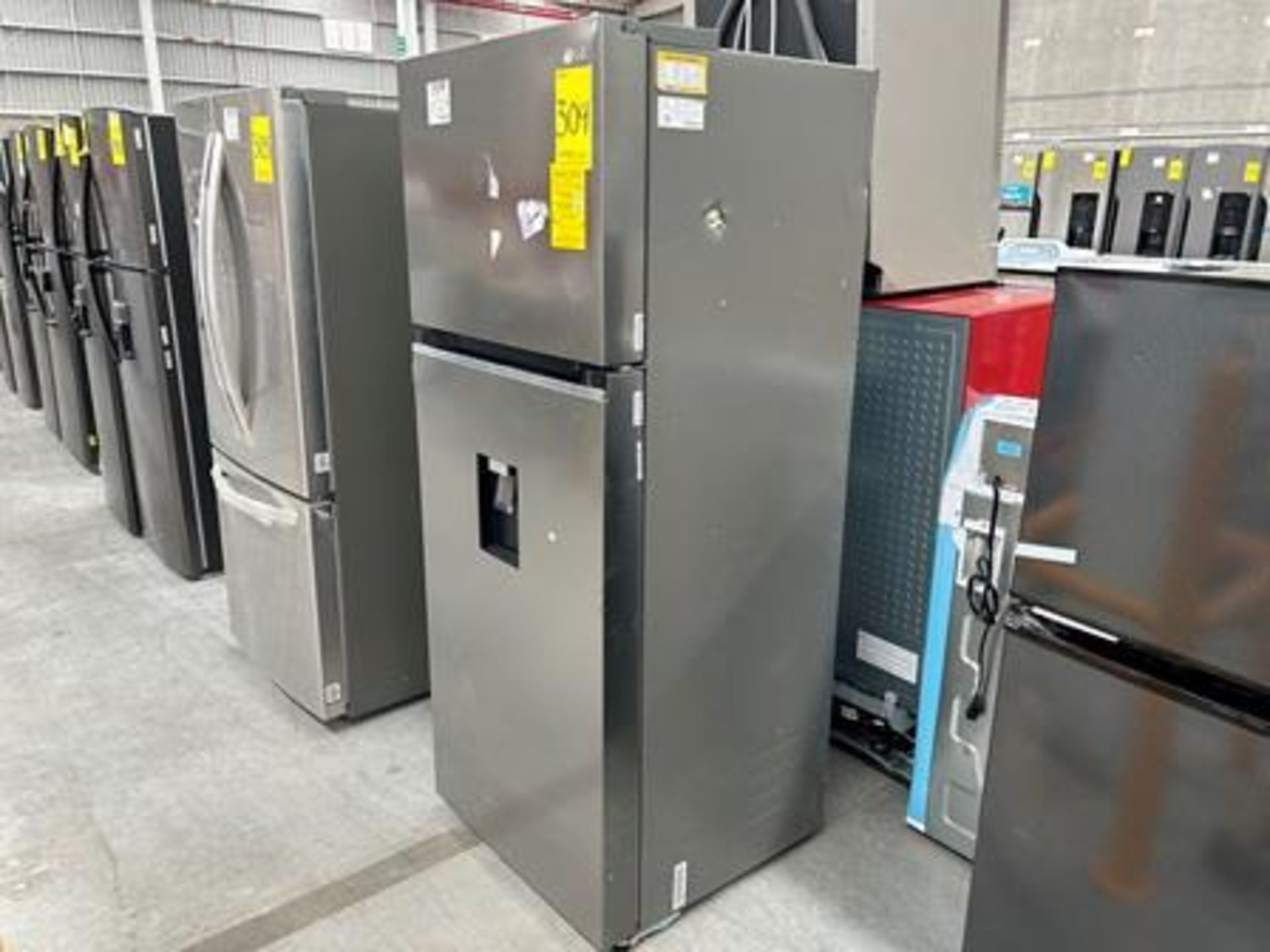 1 refrigerador con dispensador de agua Marca LG, Modelo VT40WP, Serie 6K093, Color GRIS (Equipo de - Image 3 of 7