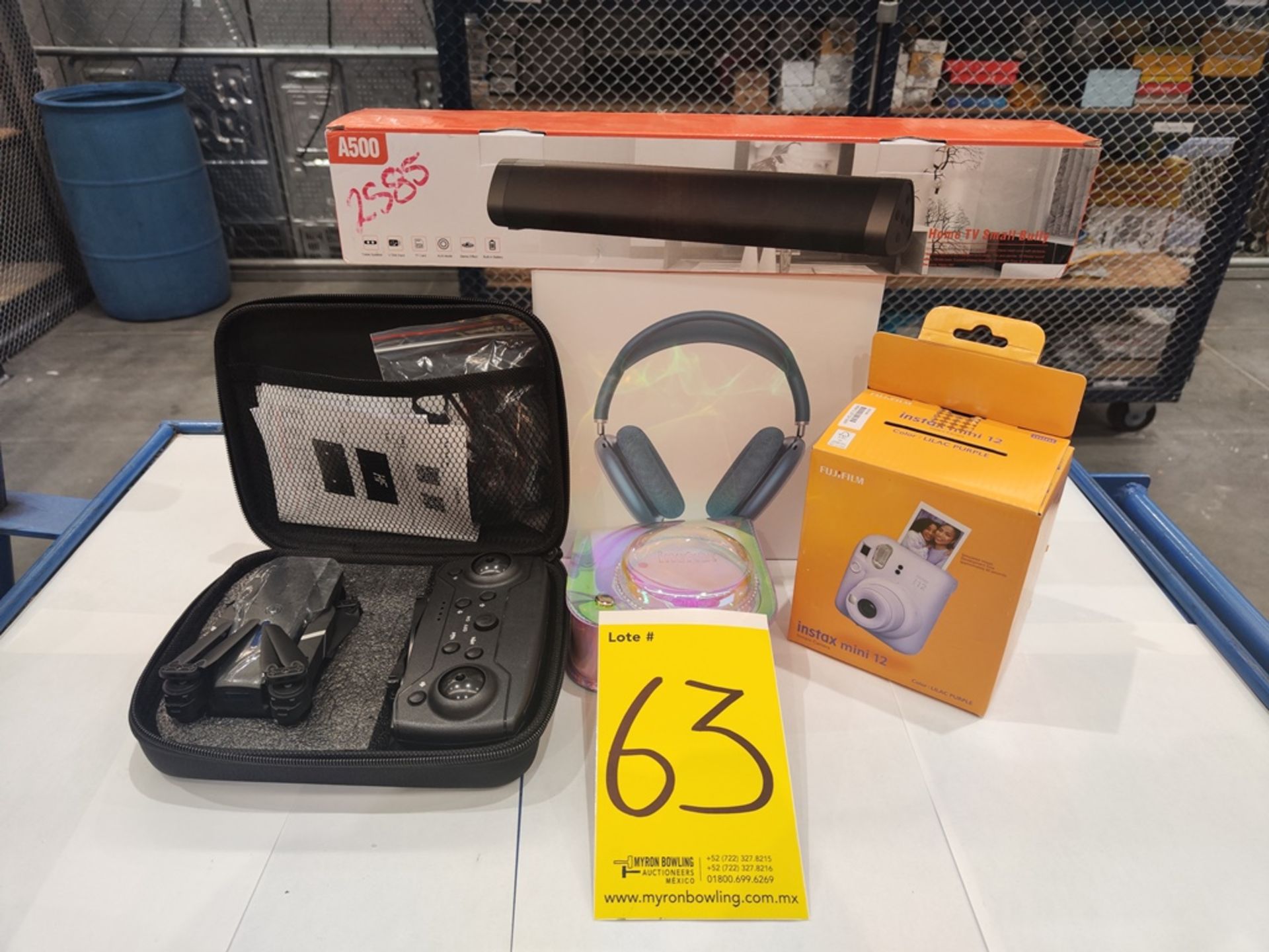 Lote de 4 piezas contiene: 1 cámara INSTAX MINI 12 lila con funda; 1 DRONE K3/E99PRO 4K DUAL CAMERA