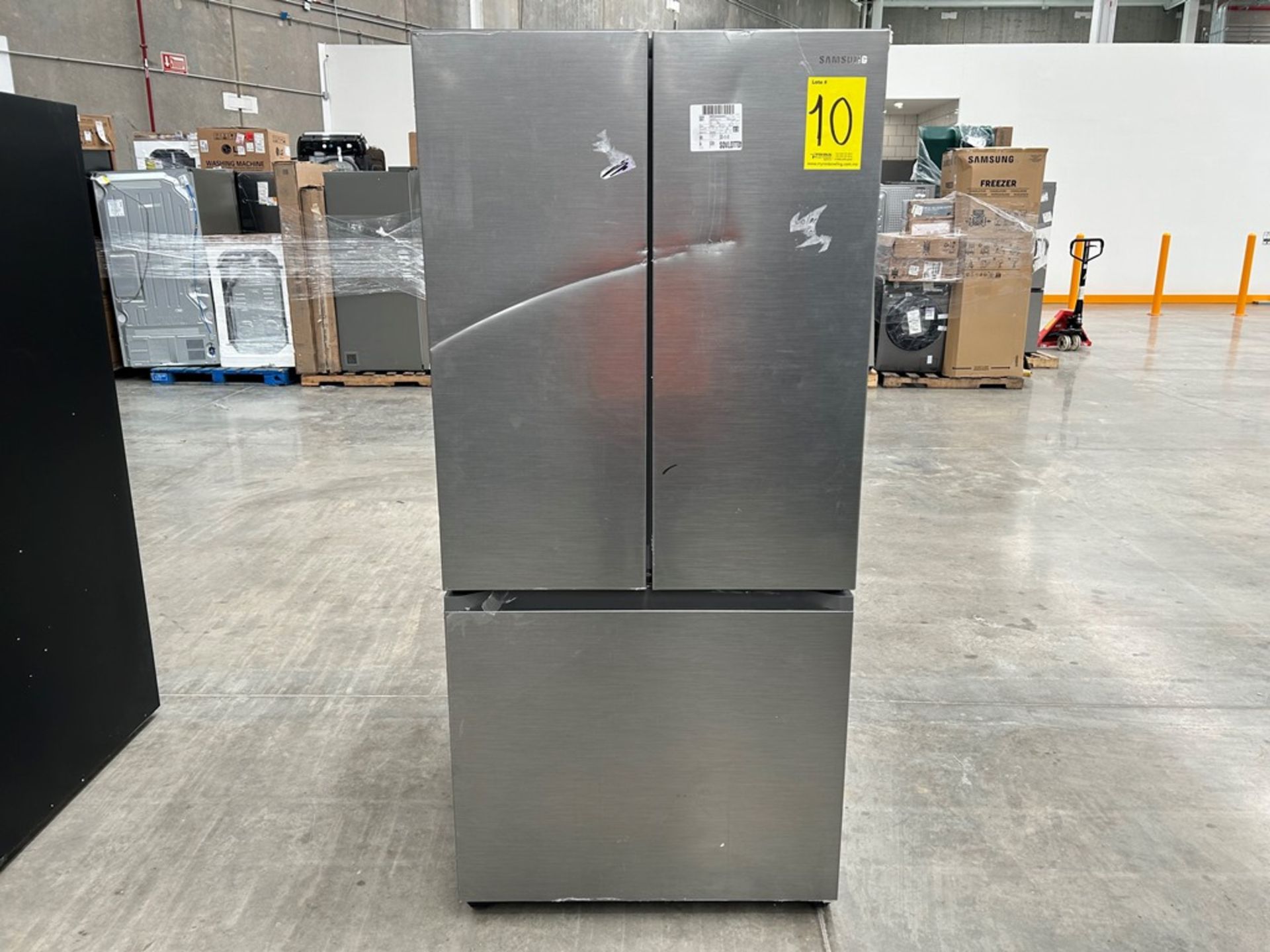 1 refrigerador Marca SAMSUNG, Modelo RF25C5151S9, Serie 0089E, Color GRIS (No se asegura su funcion