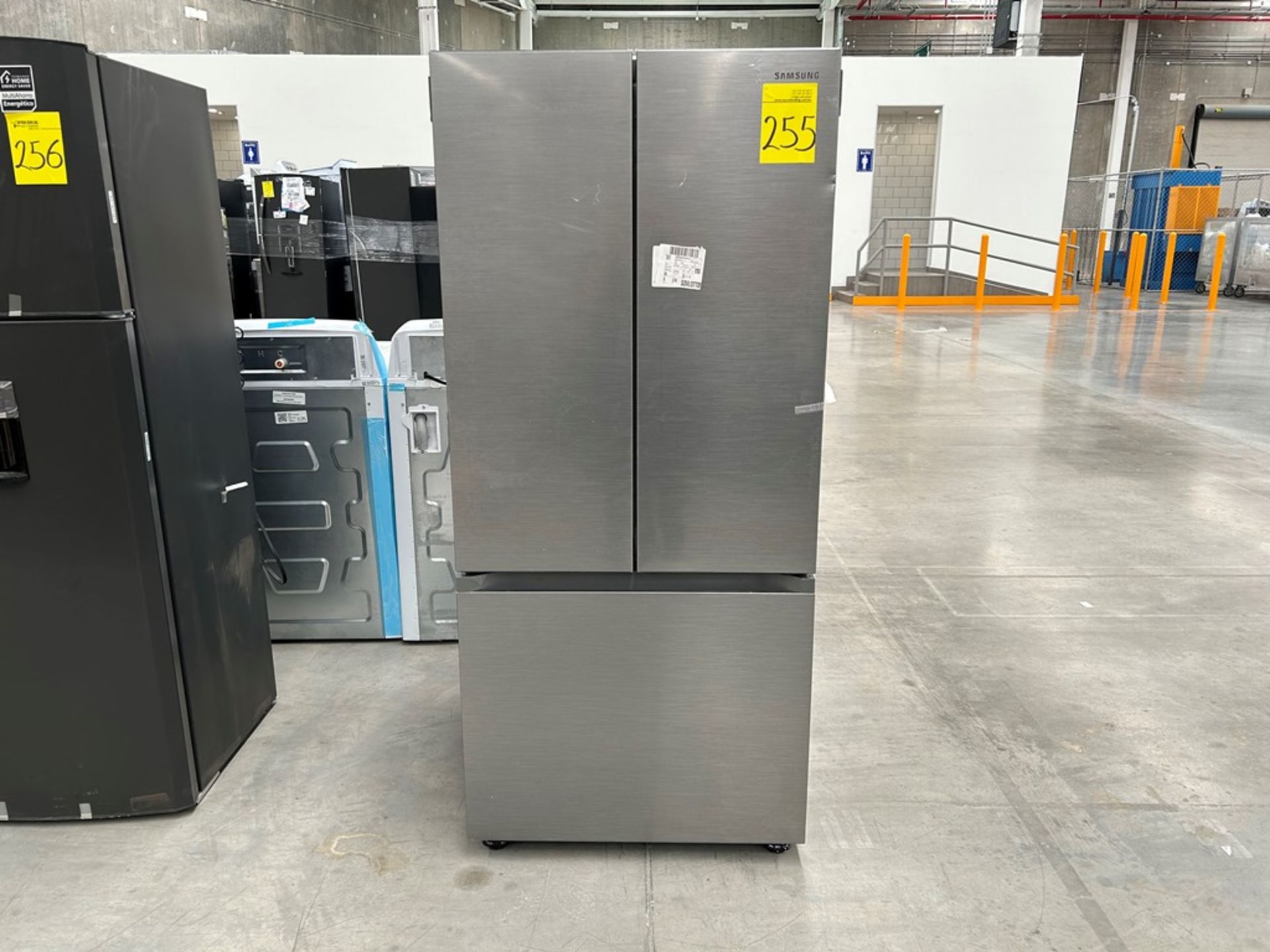 1 refrigerador Marca SAMSUNG, Modelo RF22A4010S9, Serie 01967J, Color GRIS (Equipo de devolución)