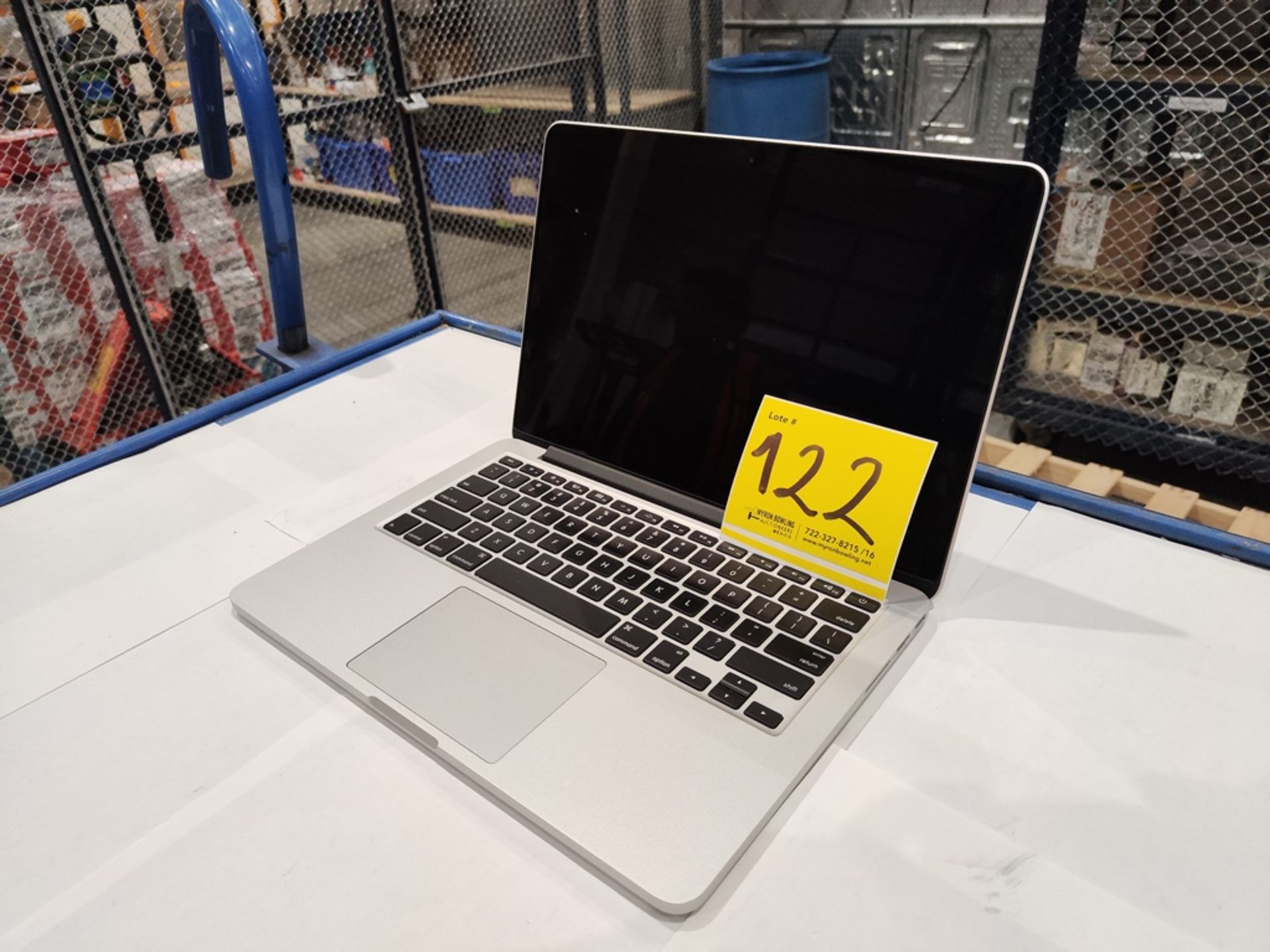 1 MacBook Air de 128 GB (No se asegura su funcionamiento, favor de inspeccionar) - Image 3 of 5