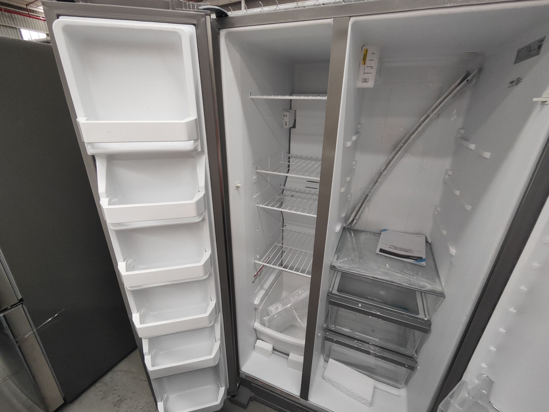 1 refrigerador Marca WHIRPOOL, Modelo WD5600S, Color GRIS (No se asegura su funcionamiento, favor d - Image 5 of 6