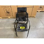 5 sillas en acero/madera color negro (Equipo usado)