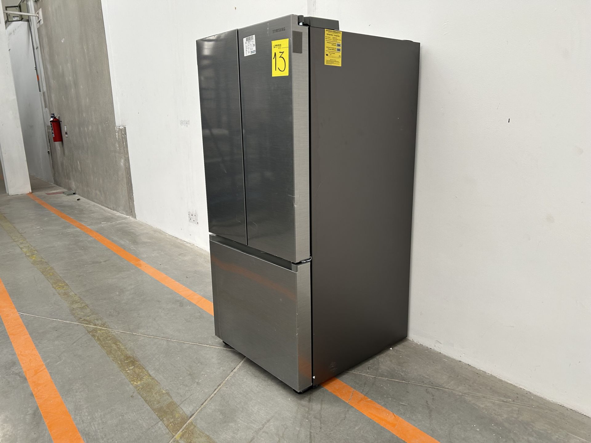 (NUEVO) Refrigerador Marca SAMSUNG, Modelo RF22A4010S9, Serie 00109H, Color GRIS - Image 2 of 4