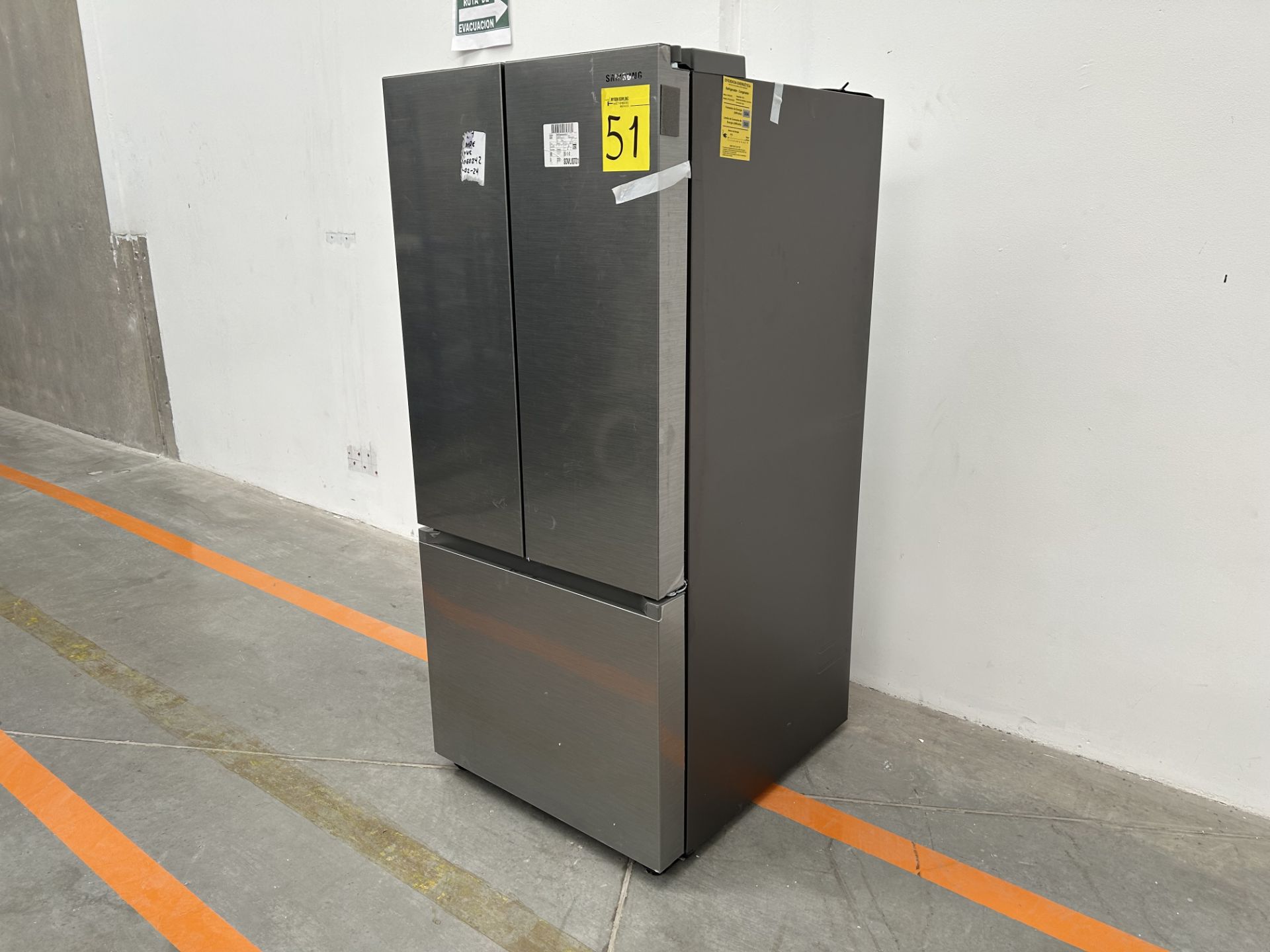 (NUEVO) Refrigerador Marca SAMSUNG, Modelo RF22A410S9, Serie 0016K, Color GRIS - Image 2 of 4