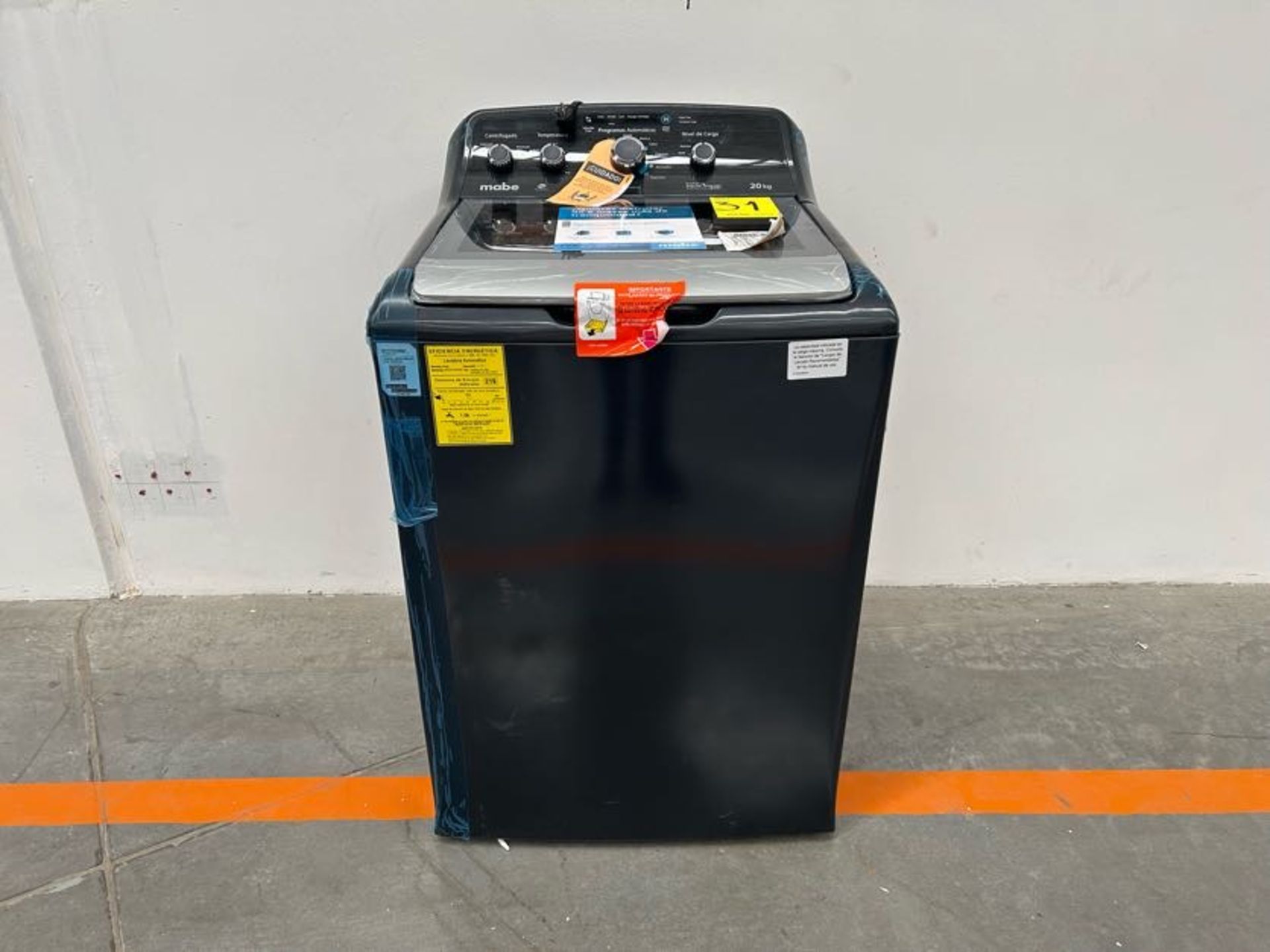 (NUEVO) Lavadora de 20 KG Marca MABE, Modelo LMX70214WDAB00, Serie S04194, Color NEGRO