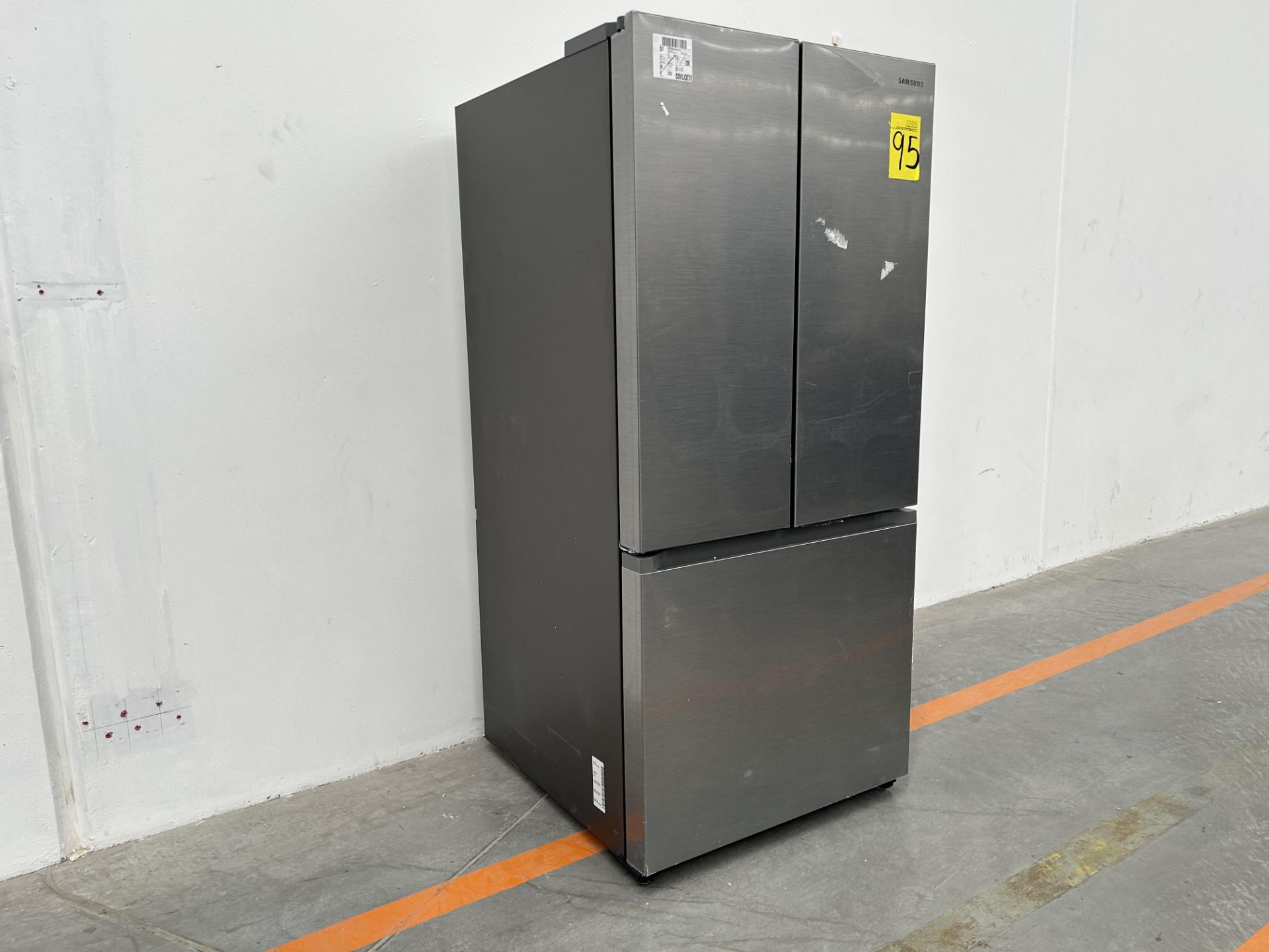 (NUEVO) Refrigerador Marca SAMSUNG, Modelo RF25C5151S9, Serie 00359T, Color GRIS - Image 3 of 4