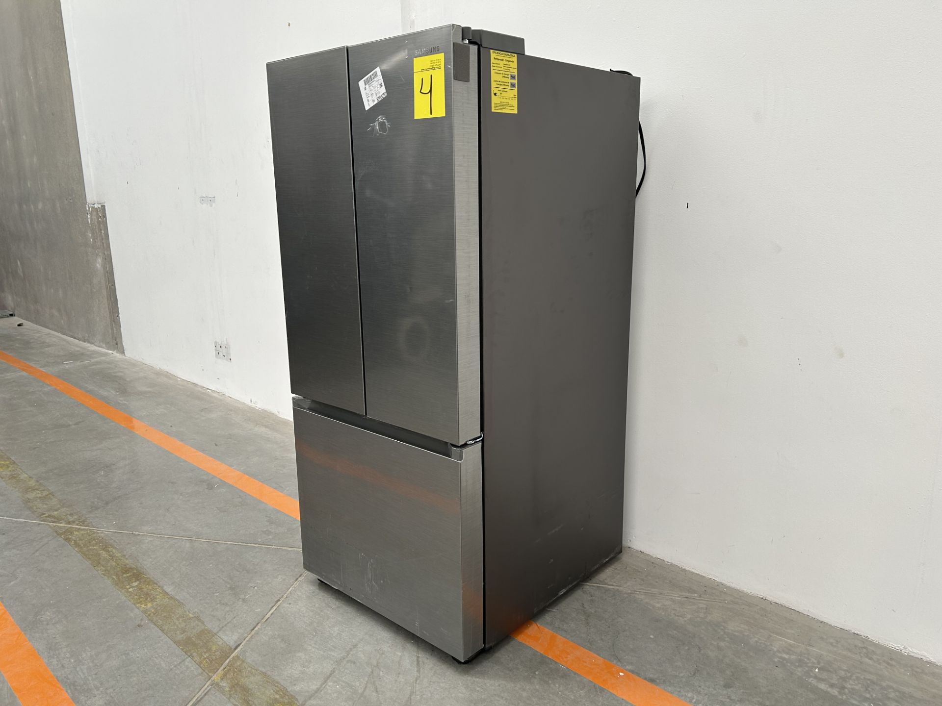 (NUEVO) Refrigerador Marca SAMSUNG, Modelo RF22A410S9, Serie 1152D, Color GRIS - Image 2 of 4