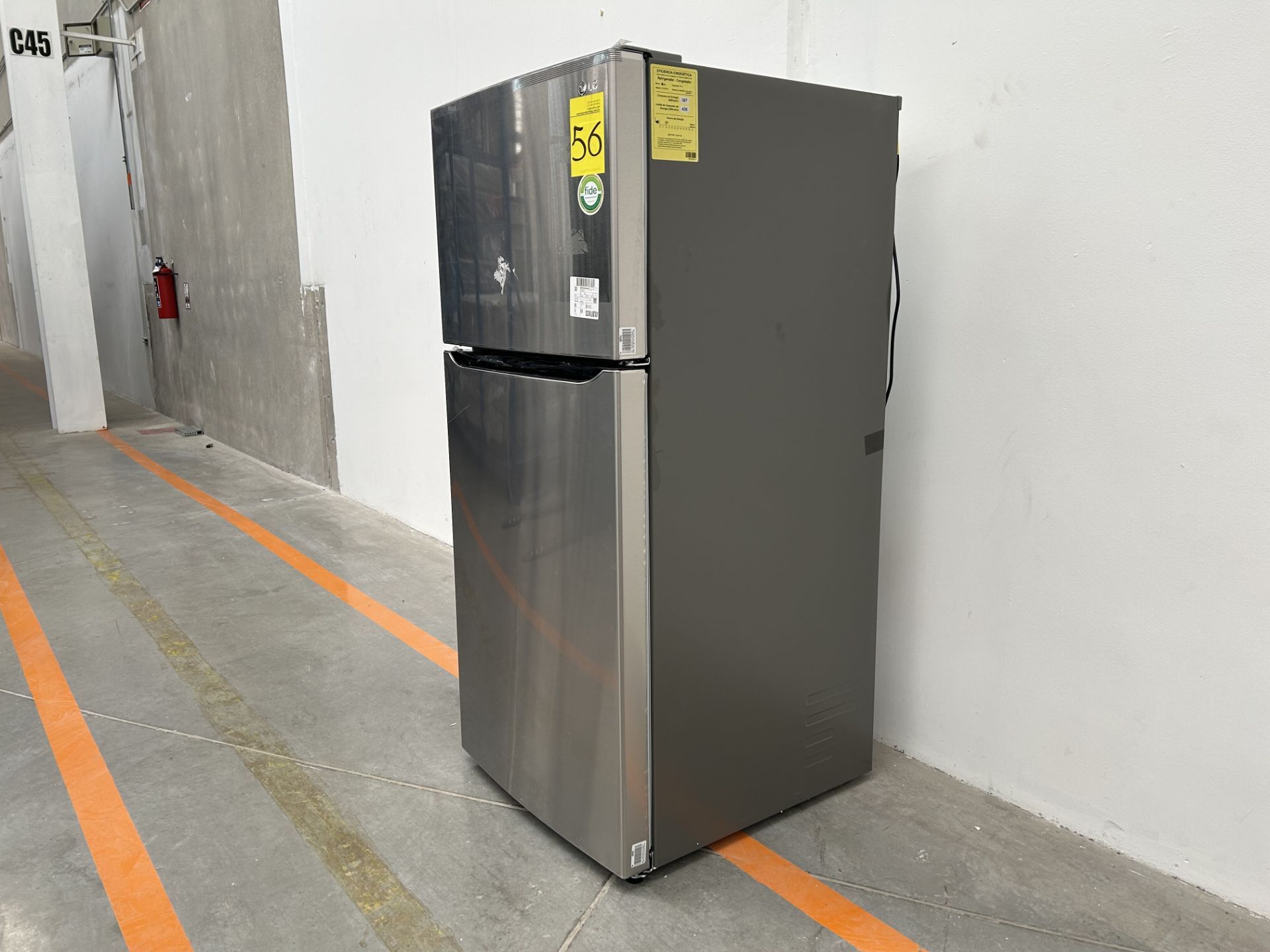 (NUEVO) Refrigerador Marca LG, Modelo LT57BPSX, Serie 1N111, Color GRIS - Image 2 of 5