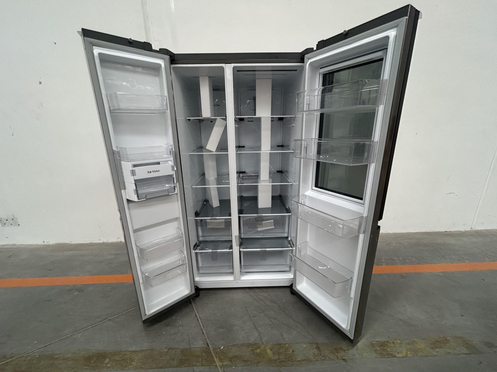 (NUEVO) Refrigerador Marca LG, Modelo VS27BXQP, Serie Y2L078, Color GRIS - Image 4 of 4