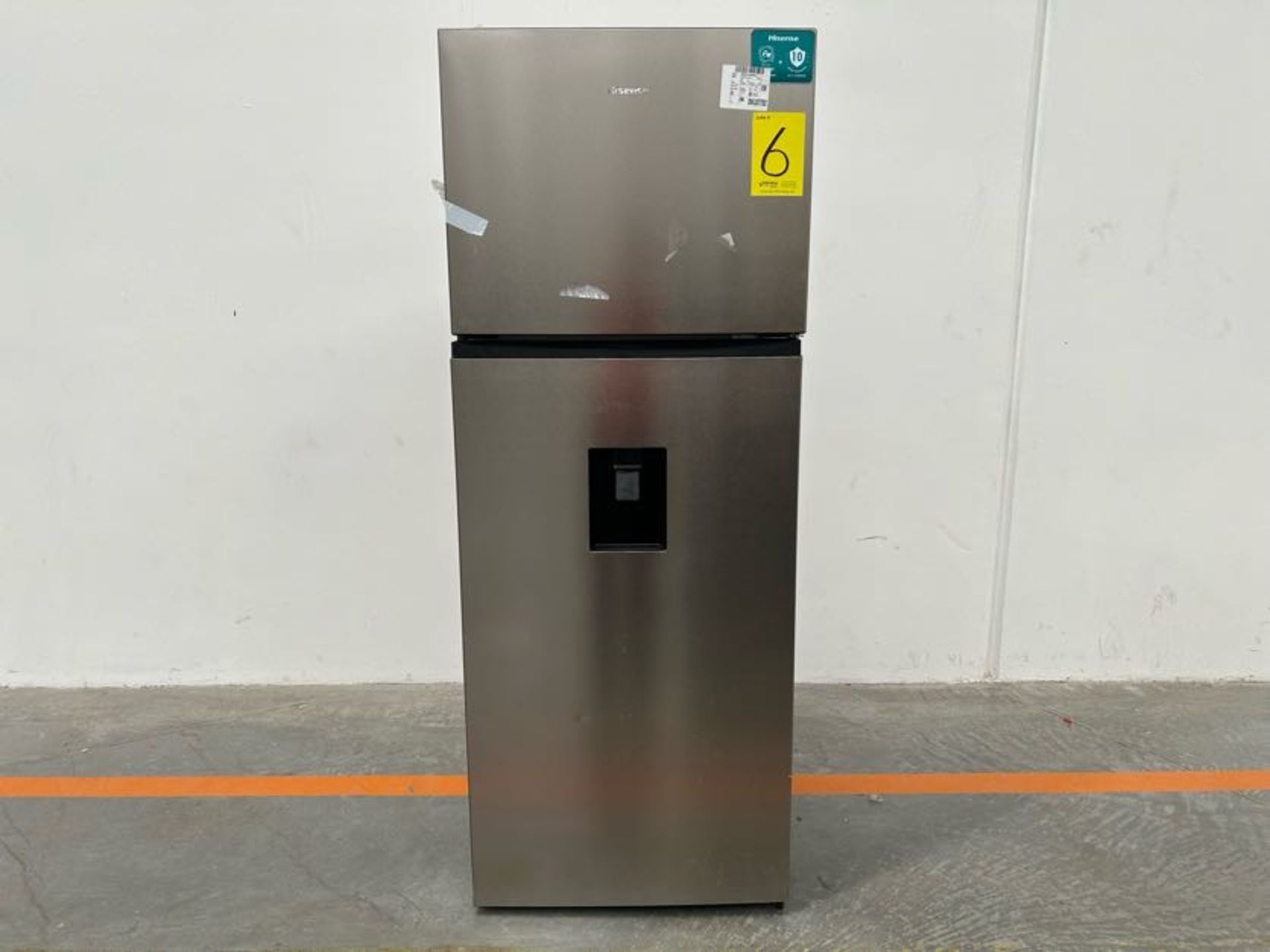 Refrigerador con dispensador de agua Marca HISENSE, Modelo RT16N6CDX, Serie 70331, Color GRIS (Equi