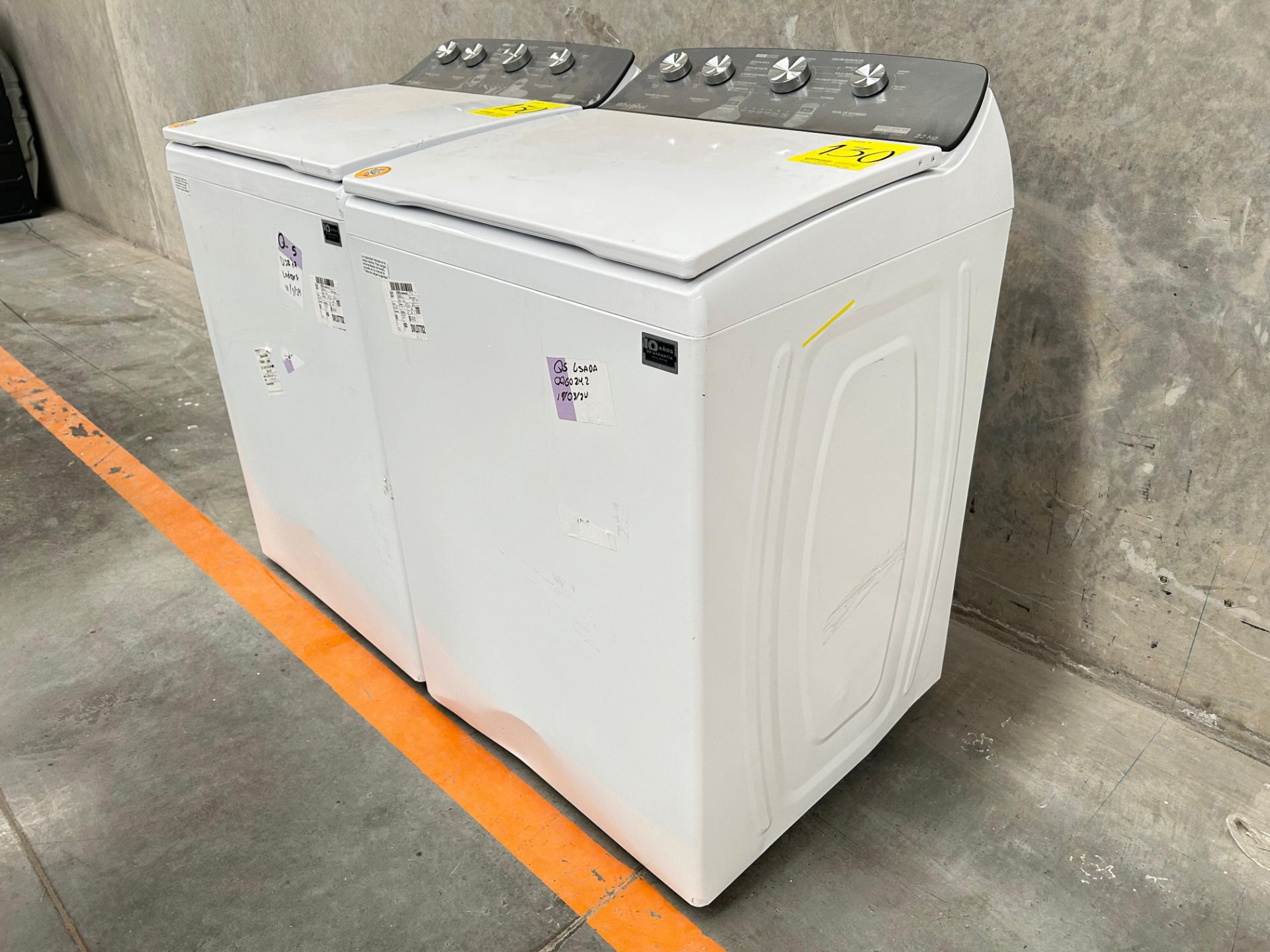 Lote de 2 lavadoras contiene: 1 Lavadora de 22 KG Marca WHIRPOOL, Modelo 8MWTW2224MPM0, Serie 41622 - Image 2 of 6