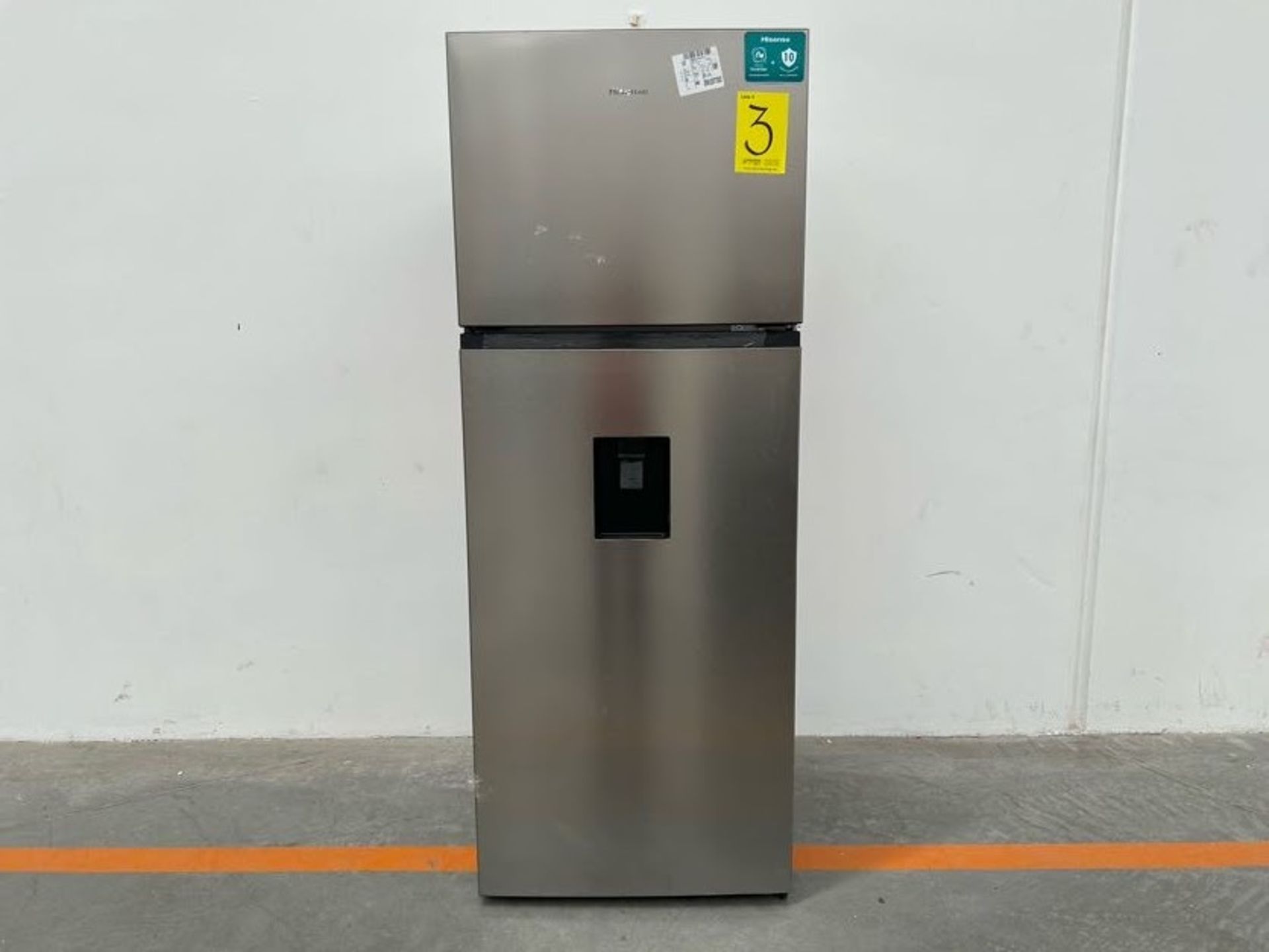 Refrigerador con dispensador de agua Marca HISENSE, Modelo RT16N6CDX, Serie 70114, Color GRIS (Equi