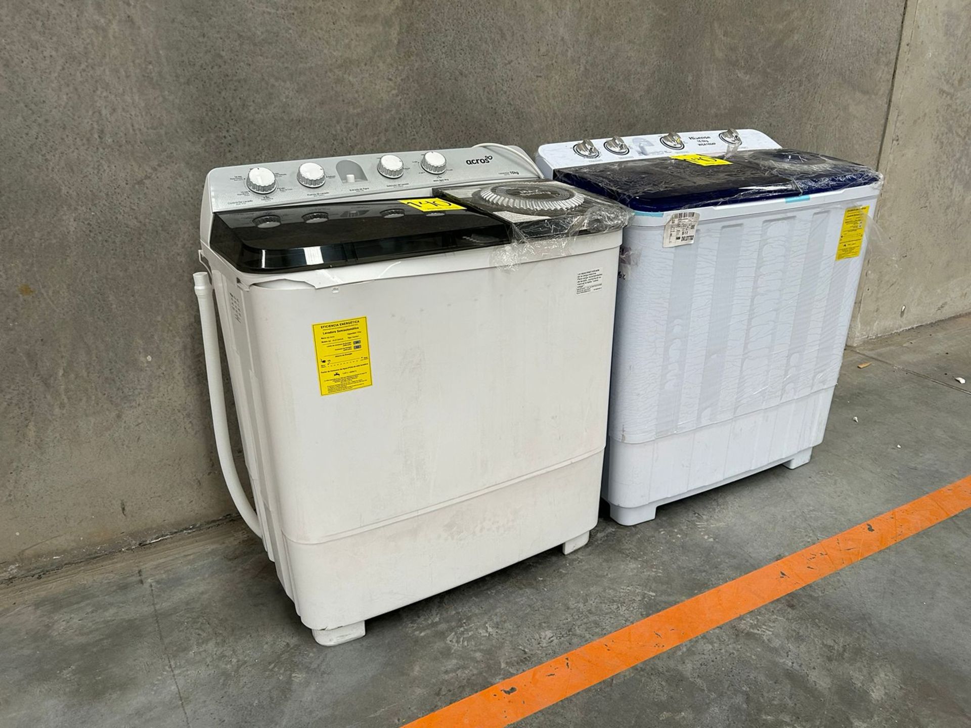 Lote de 2 lavadoras contiene: 1 Lavadora de 16 KG Marca HISENSE, Modelo WSA1604P, Serie 30175, Colo - Image 3 of 6