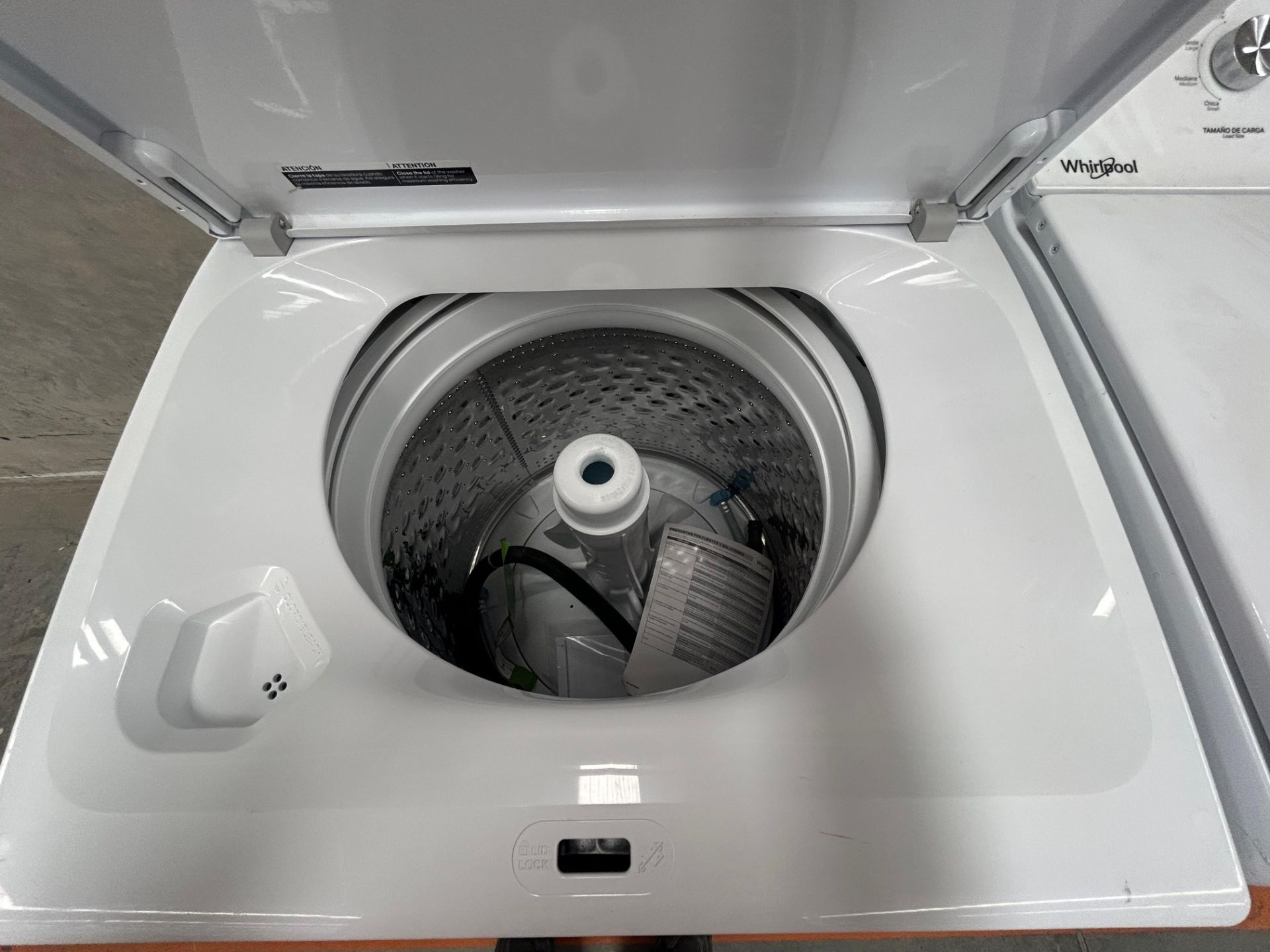 Lote de 2 lavadoras contiene: 1 Lavadora de 16 KG Marca WHIRPOOL, Modelo 8MWTW1612MJQ1, Serie 95123 - Image 5 of 6