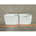 Lote de 2 congeladores contiene: 1 congelador Marca HINENSE , Modelo FC11D6BWX, Serie P70211, Color