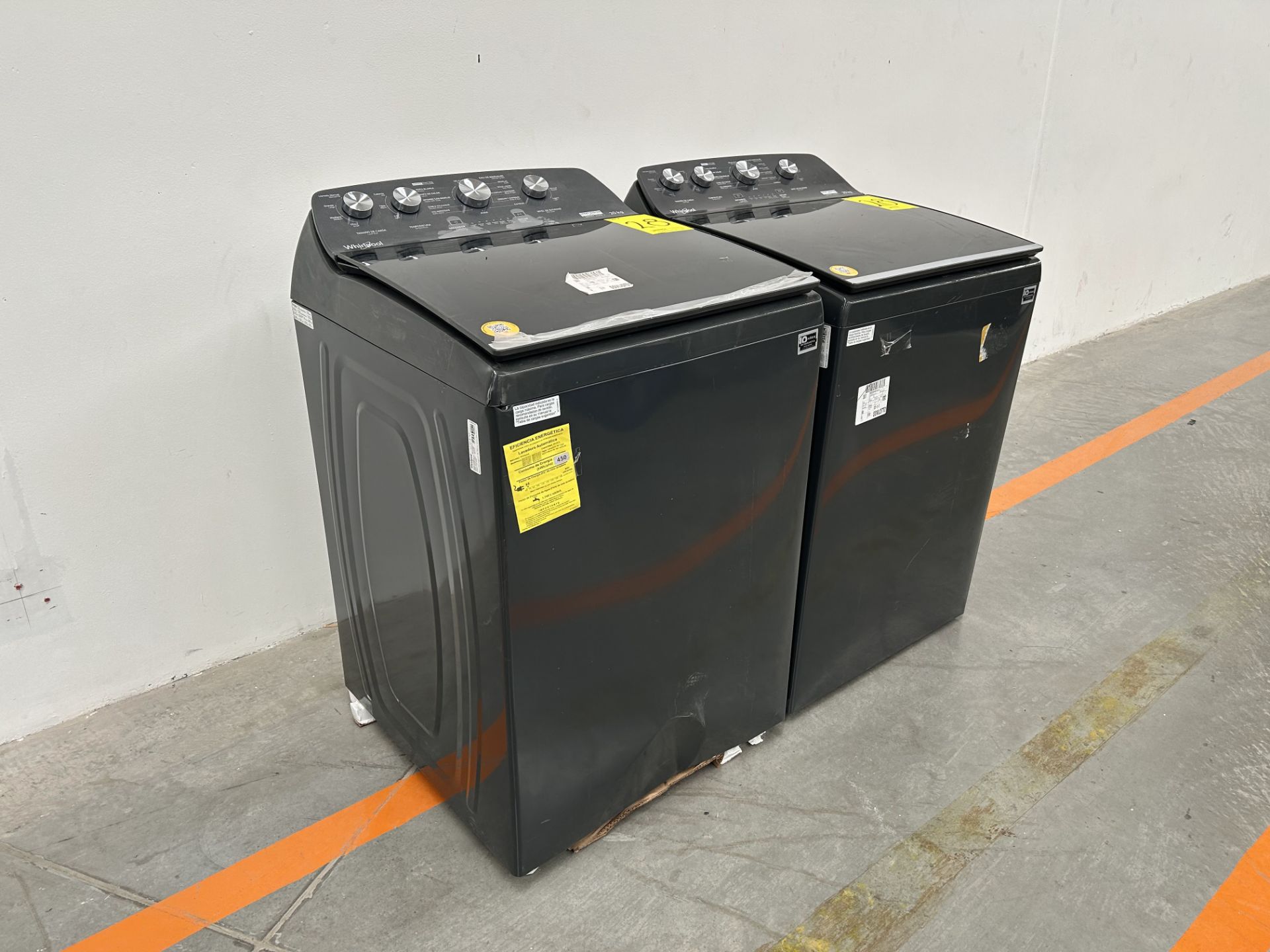 Lote de 2 lavadoras contiene: 1 Lavadora de 20 KG Marca WHIRPOOL, Modelo 8MWTW2024WLG0, Serie 97668 - Image 3 of 9