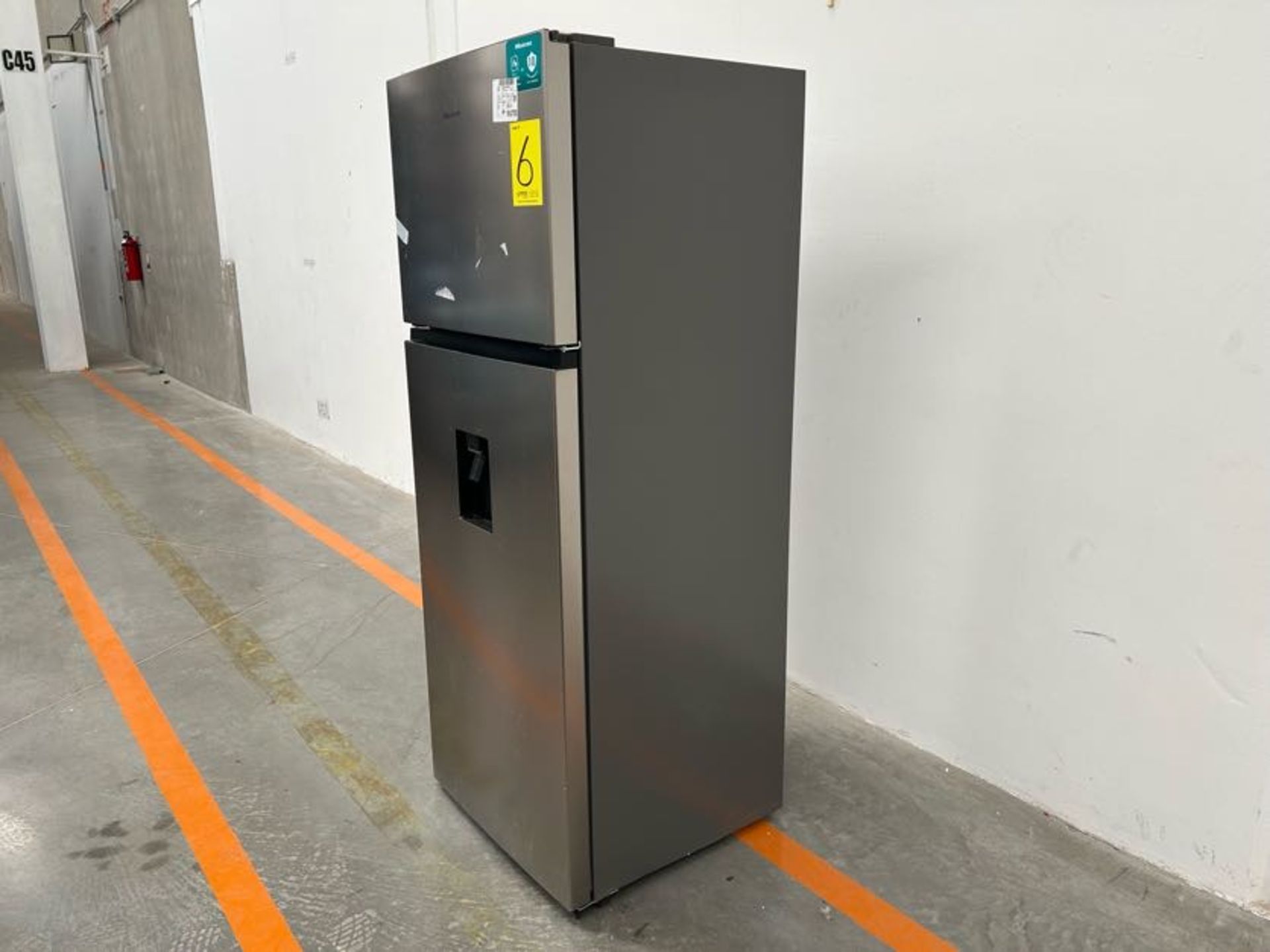 Refrigerador con dispensador de agua Marca HISENSE, Modelo RT16N6CDX, Serie 70331, Color GRIS (Equi - Image 3 of 8