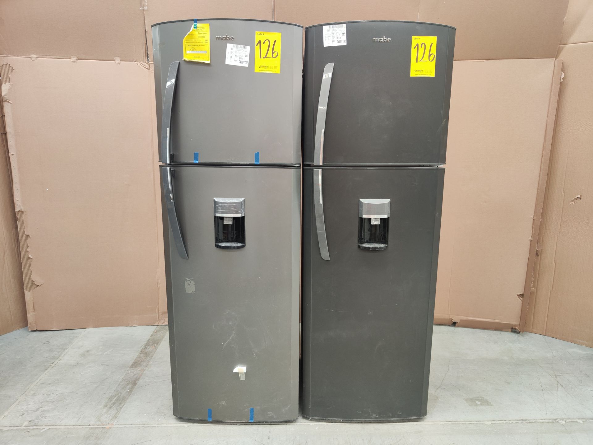 Lote de 2 Refrigeradores contine: 1 Refrigerador Marca MABE, Modelo RMA300FJMR, Serie 00346, Color