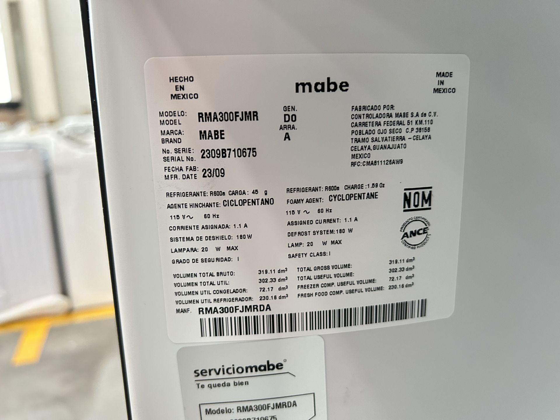 Refrigerador con dispensador de agua Marca MABE, Modelo RMA300FJMR, Serie 710675, Color GRIS (Equip - Bild 5 aus 7