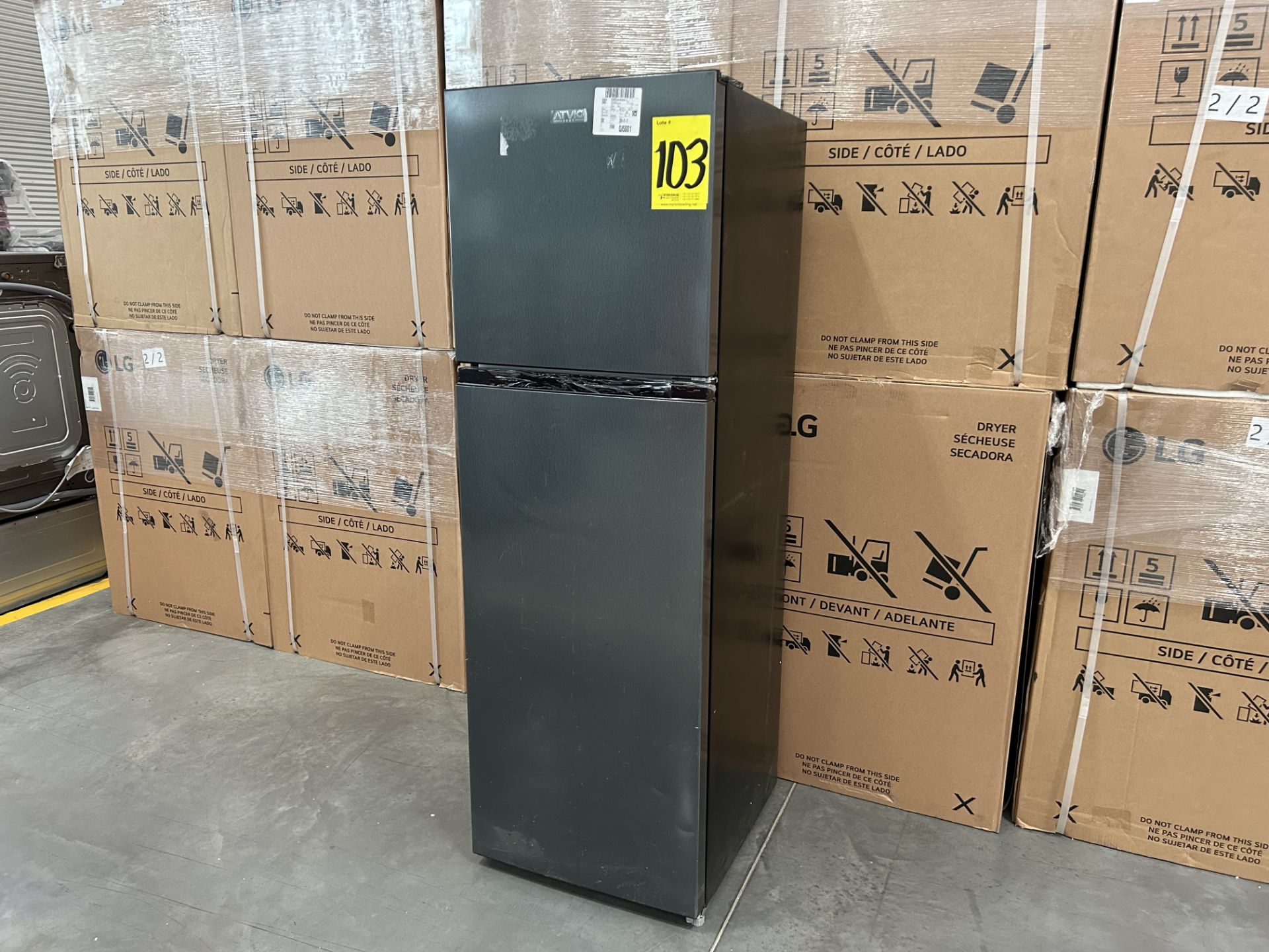 Refrigerador Marca ATVIO, Modelo AT94TMS, Serie 310317, Color GRIS (Equipo de devolución) - Image 3 of 8