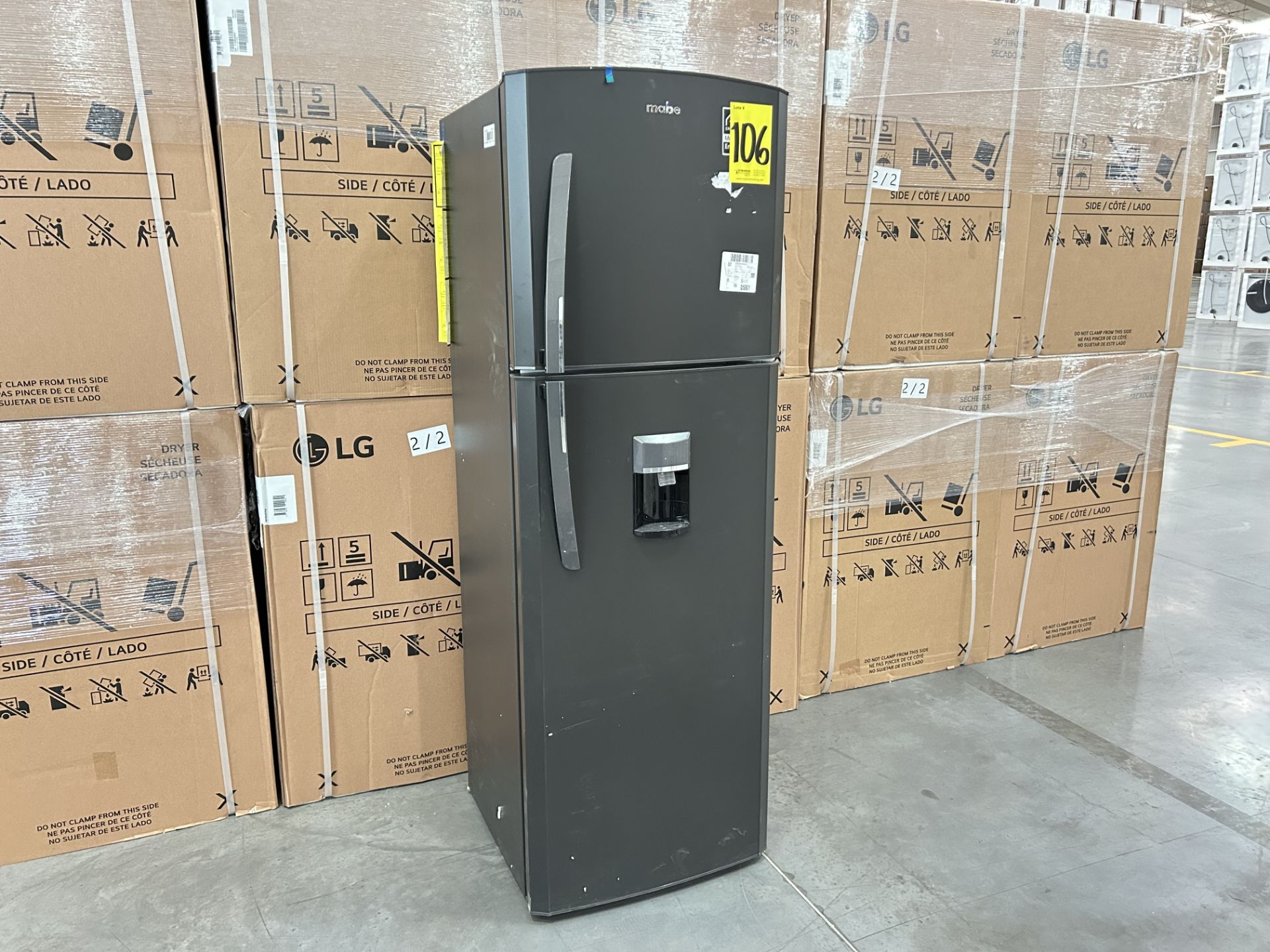 Refrigerador con dispensador de agua Marca MABE, Modelo RMA300FJMR, Serie 723322, Color GRIS (Equip - Bild 2 aus 7
