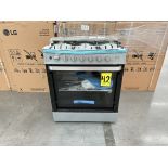 Estufa de 6 Quemadores Marca MIDEA Modelo MGS30FS1DBEABG, Serie 300307, Color GRIS (Equipo de devol