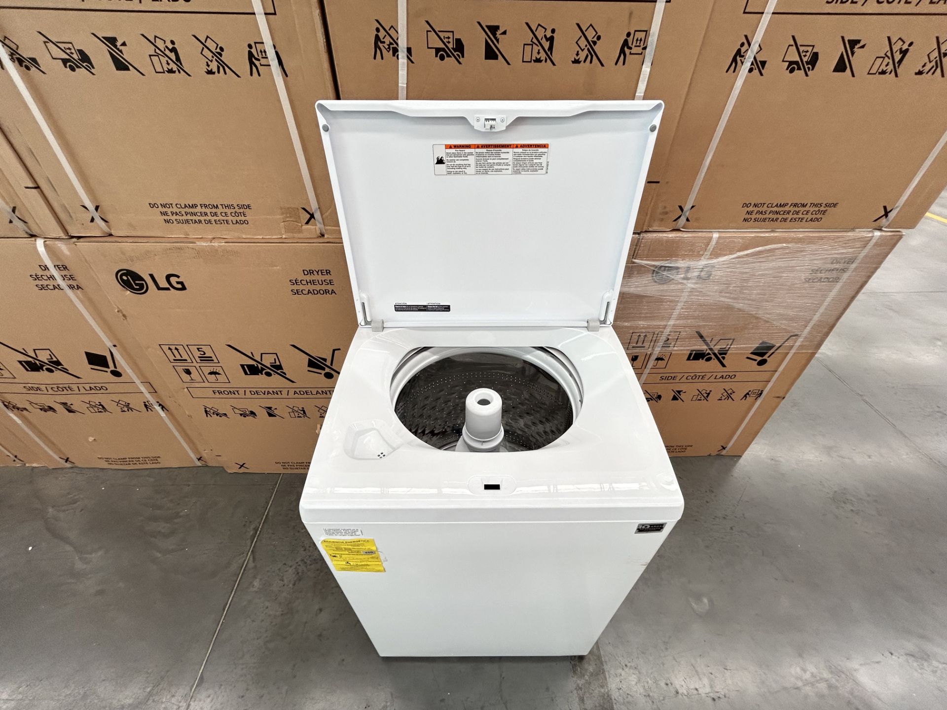 Lavadora de 22 Kg Marca WHIRLPOOL, Modelo 8MWTW2224PMM0, Serie 441898, Color BLANCO (Equipo de devo - Image 5 of 8