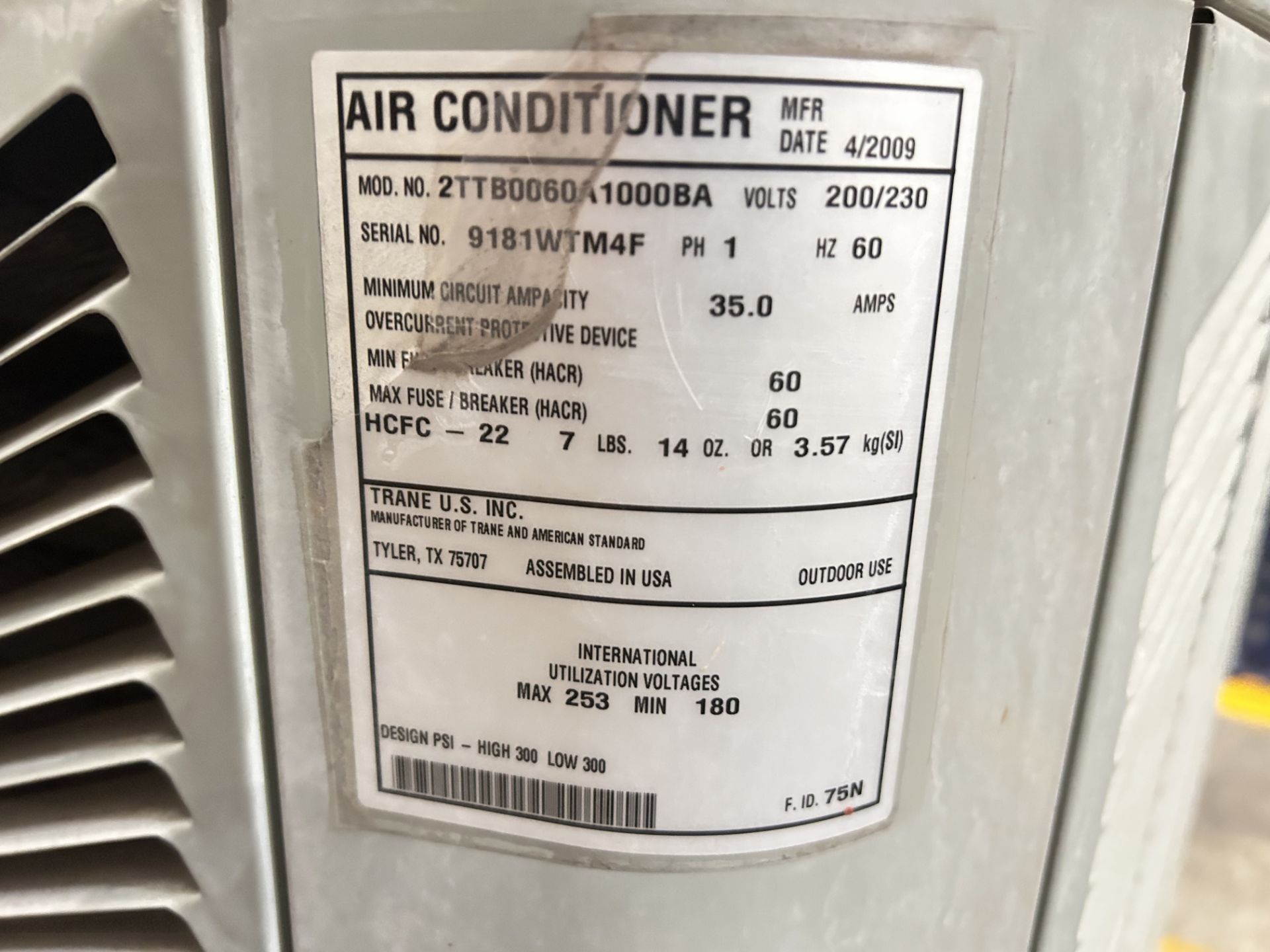 1 Condensador Marca TRANE, Modelo 2TTB0060A1000BA, Serie 9181WTM4F, Color Gris, 200-230 v, 60 Hz (E - Image 5 of 6