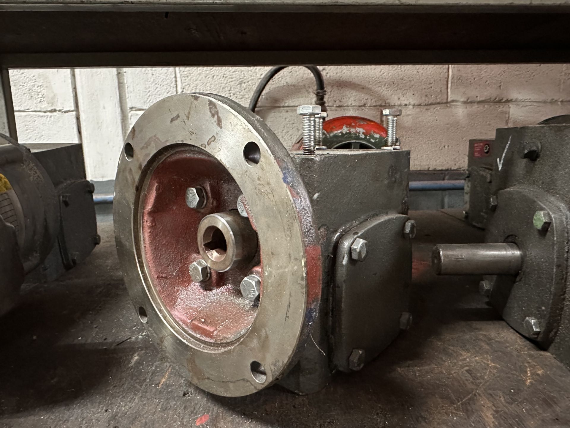 Lot of 12 pieces of motors and gearboxes of different brands and capacities, please inspect. / Lote - Image 11 of 30