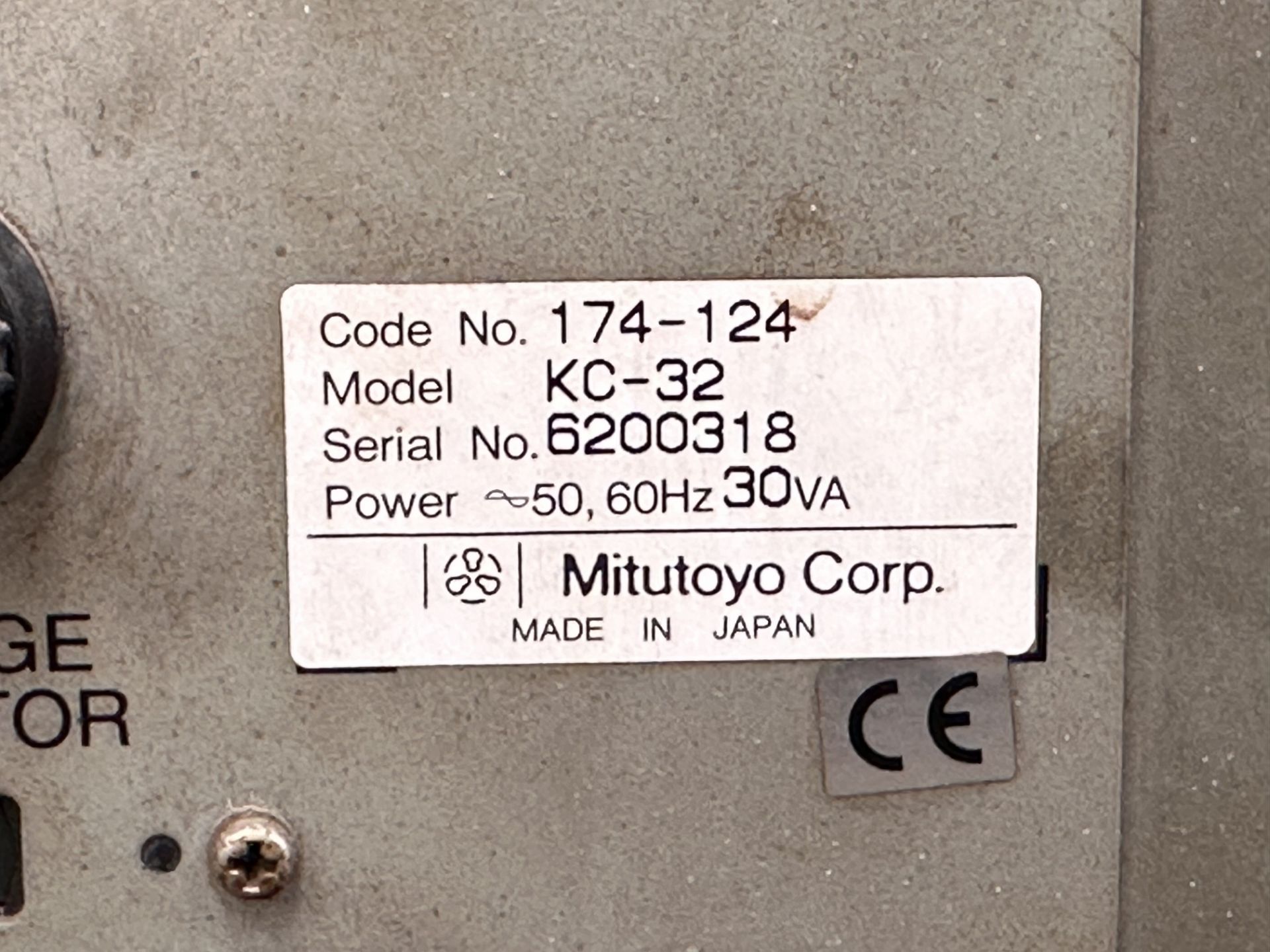 Coordinate Measuring Machine with Mitutoyo controller, Model KC-32, Serial No. 6200318, 110/220V; A - Image 8 of 9