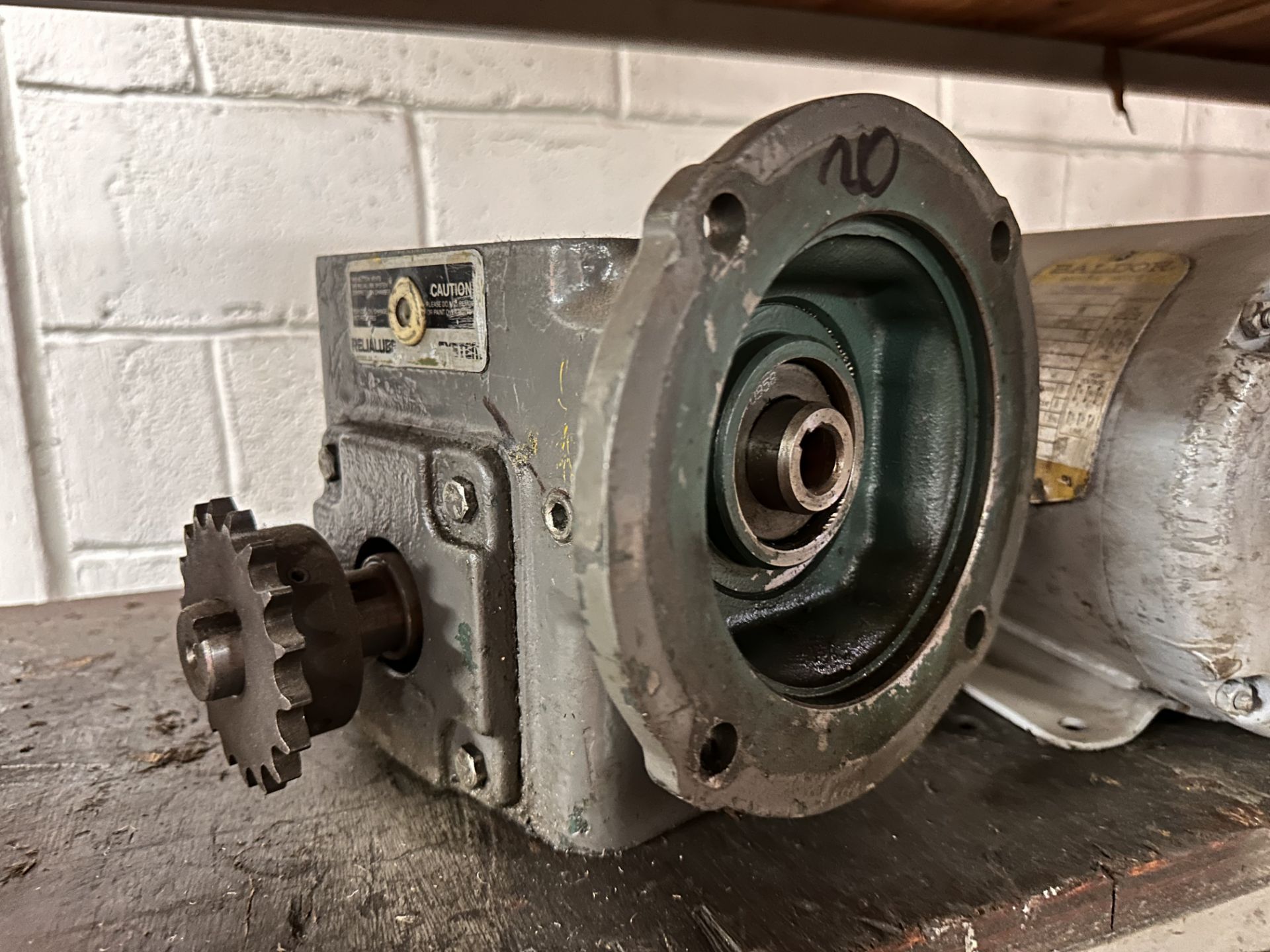 Lot of 12 pieces of motors and gearboxes of different brands and capacities, please inspect. / Lote - Image 15 of 30