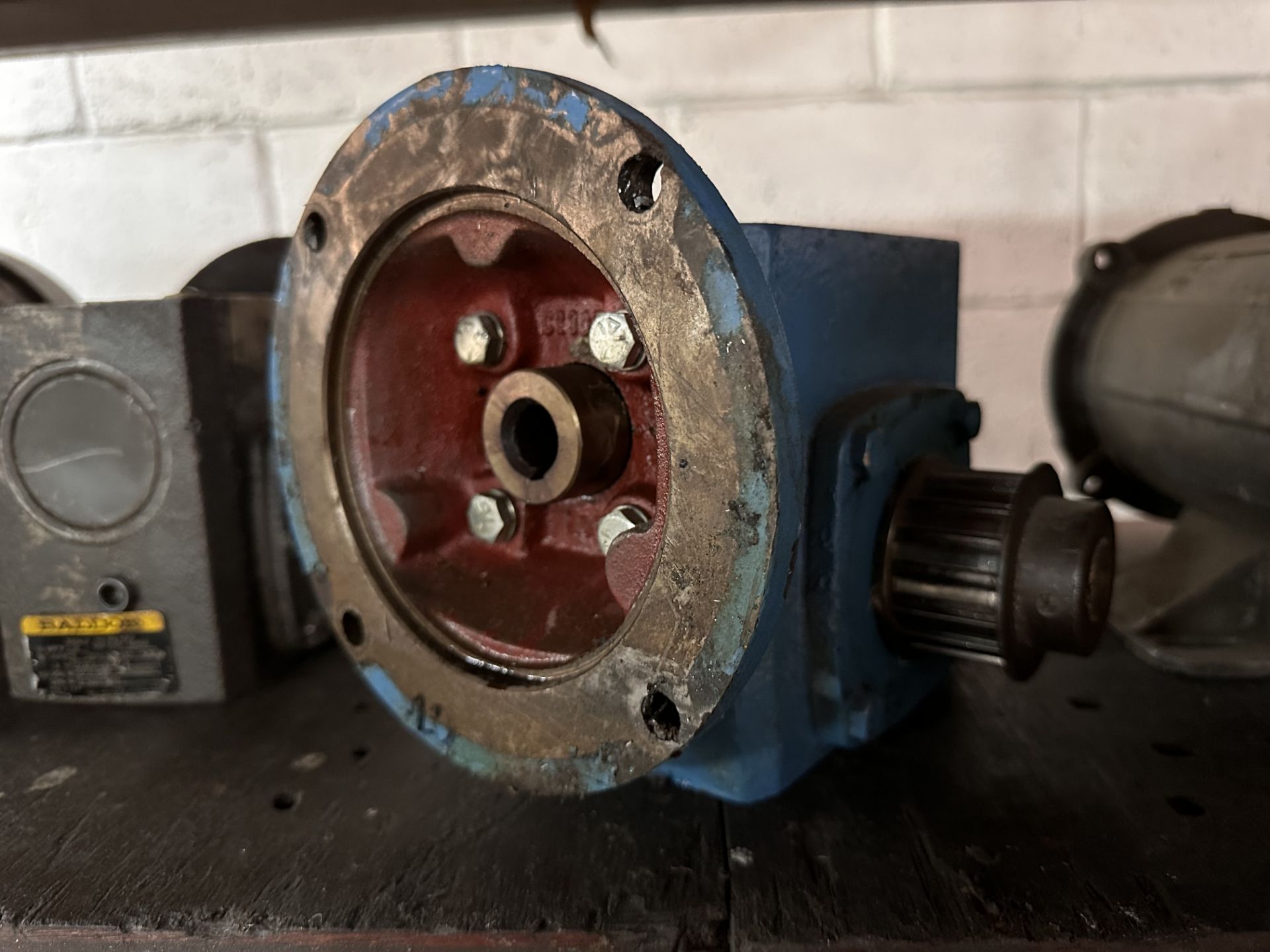 Lot of 12 pieces of motors and gearboxes of different brands and capacities, please inspect. / Lote - Image 21 of 30