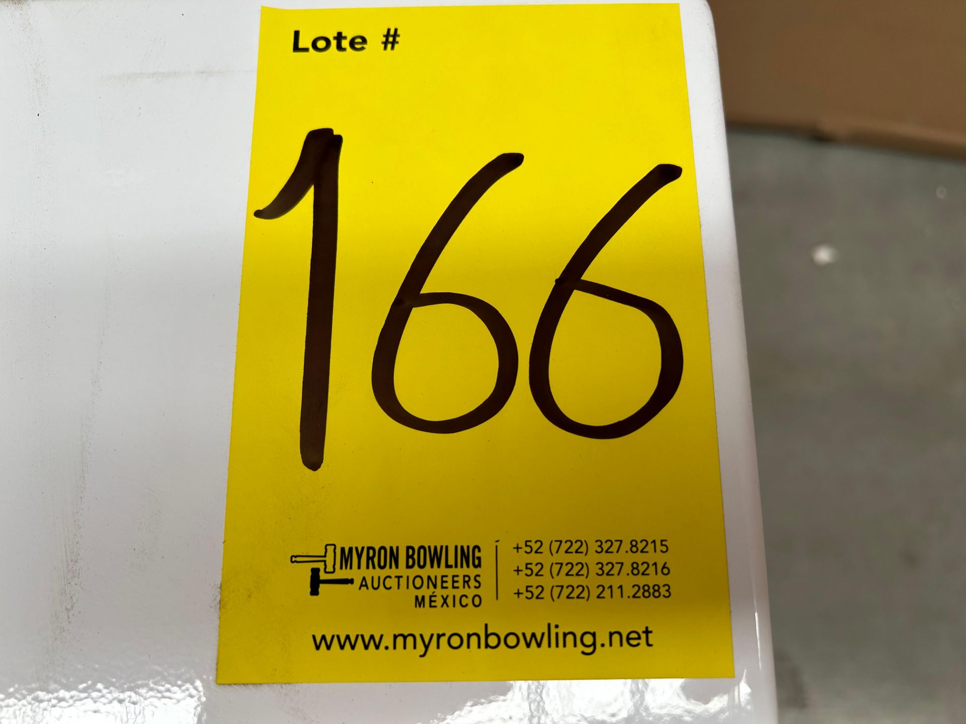 Lote de 2 lavadoras contiene: 1 Lavadora de 22 KG Marca WHIRPOOL, Modelo 8MWTW2224MPM0, Serie 67048 - Image 6 of 6