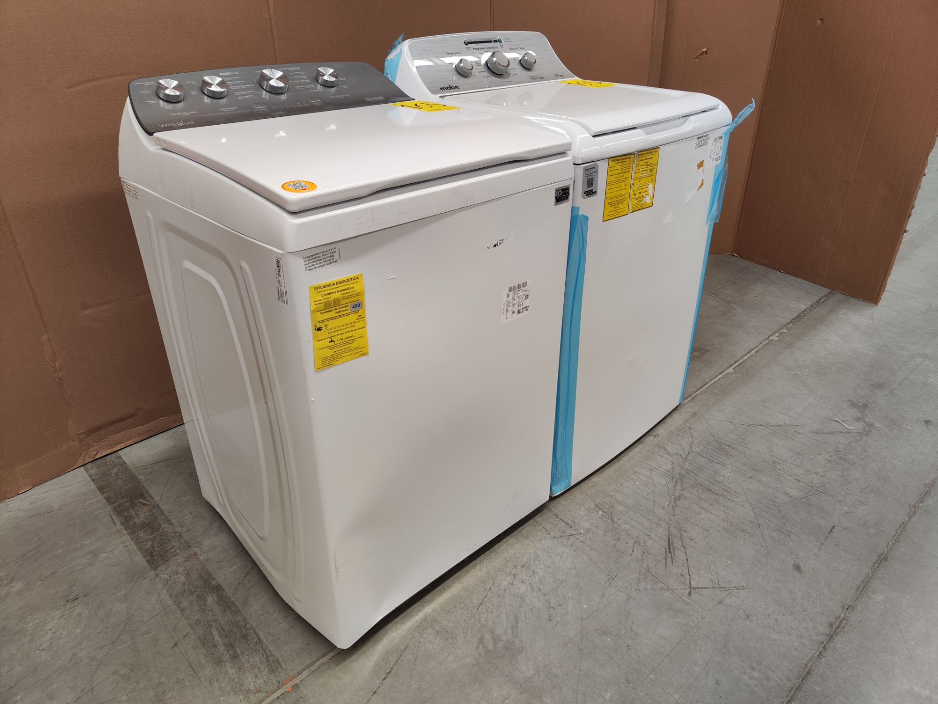 Lote de 2 lavadoras contiene: 1 lavadora de 20 KG, Marca WHIRPOOL, Modelo 8MWTW2024MJM0, Serie 7389 - Image 3 of 6