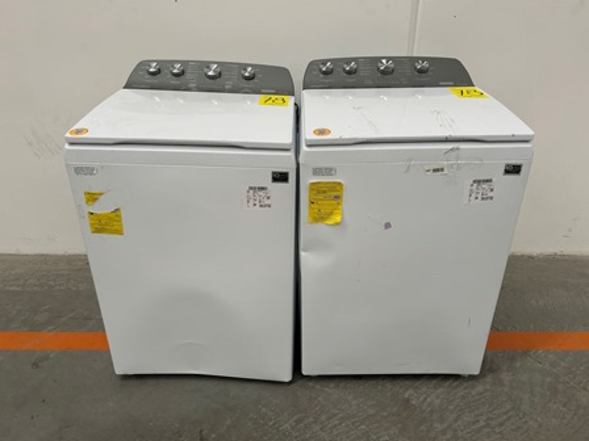 Lote de 2 lavadoras contiene: 1 Lavadora de 22 KG Marca WHIRPOOL, Modelo 8MWTW2224MPM0, Serie 42812