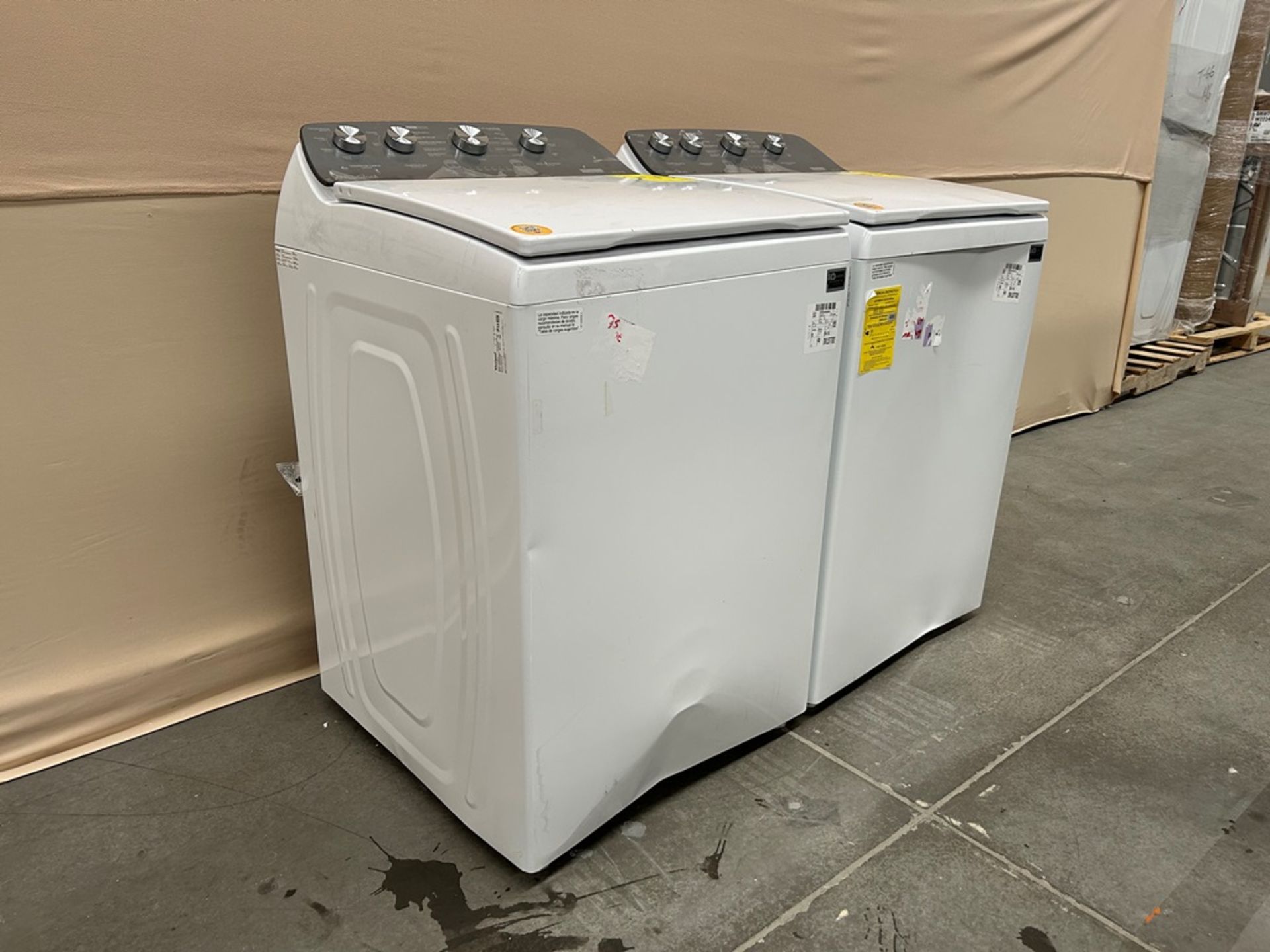 Lote de 2 lavadoras contiene: 1 Lavadora de 22 KG Marca WHIRPOOL, Modelo 8MWTW2224MPM0, Serie 43359 - Image 3 of 6