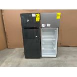 Lote de 2 refrigeradores contiene: 1 refrigerador Marca HISENSE, Modelo RT80D6AGX, Serie 20382 , Co