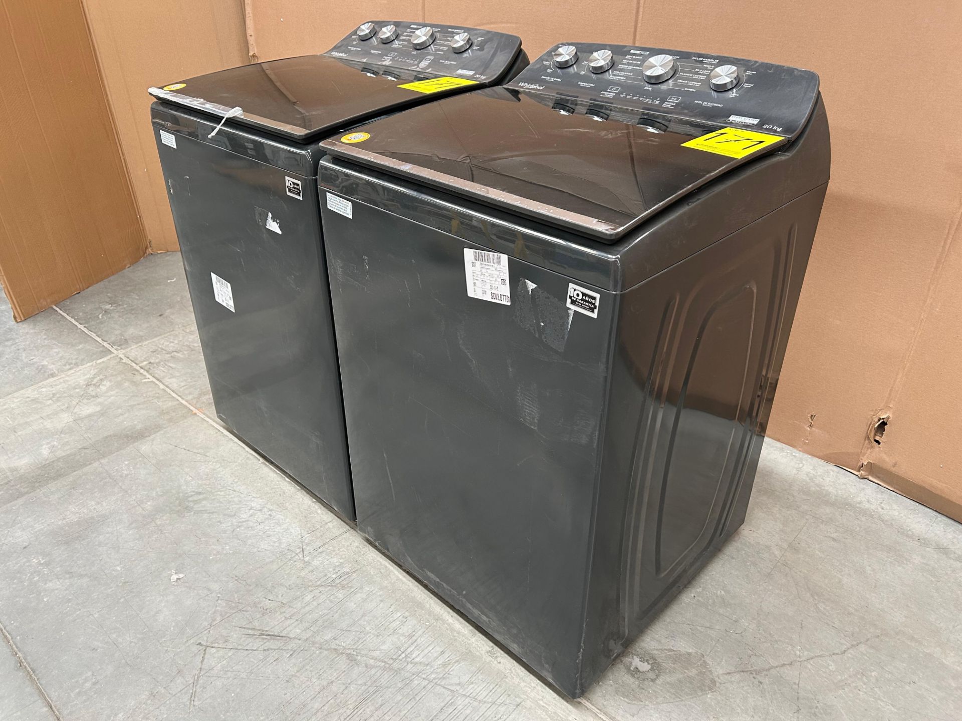 Lote de 2 lavadoras contiene: 1 Lavadora de 20 KG Marca WHIRPOOL, Modelo 8MWTW2024WLG0, Serie 19795 - Image 2 of 6