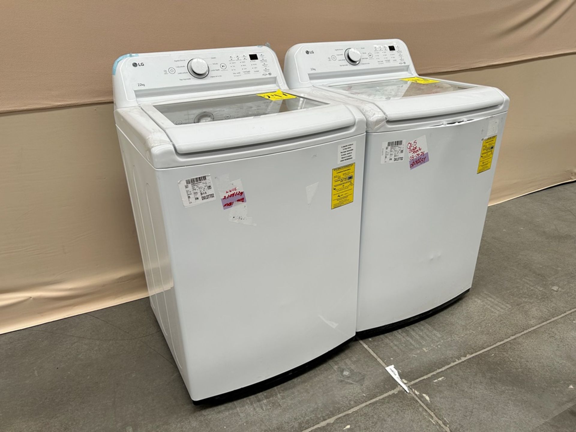 Lote de 2 lavadoras contiene: 1 Lavadora de 22 KG Marca LG, Modelo WT22WT6HK, Serie 37591, Color BL - Image 2 of 6