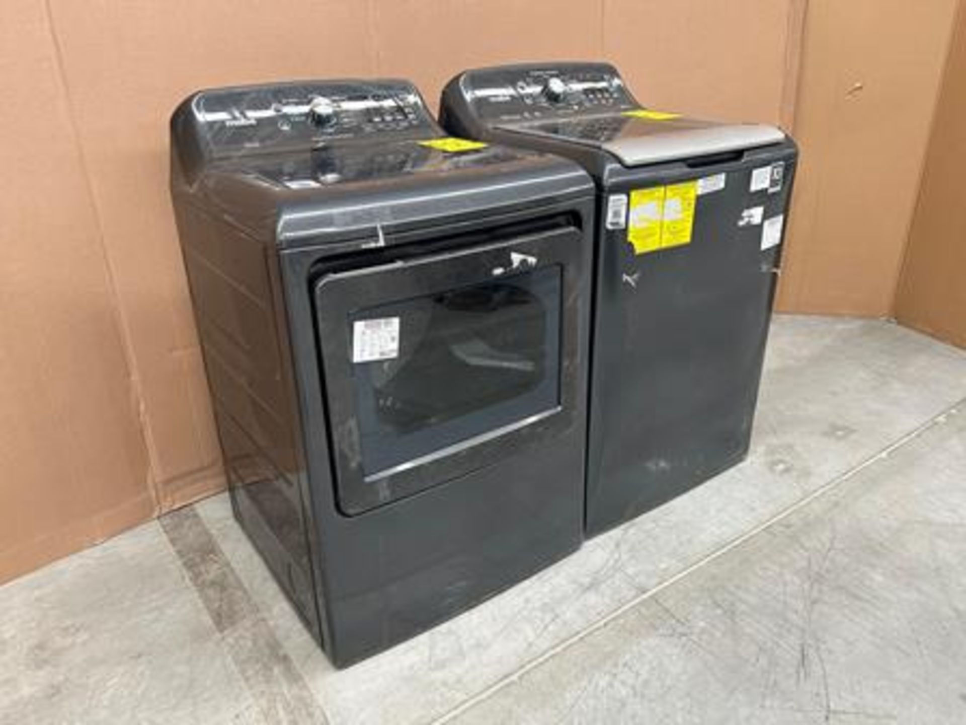 Lavadora y Secadora contiene: 1 lavadora de 24 KG Marca MABE, Modelo LMH74201WDB10, Serie 18418, Co - Image 2 of 6