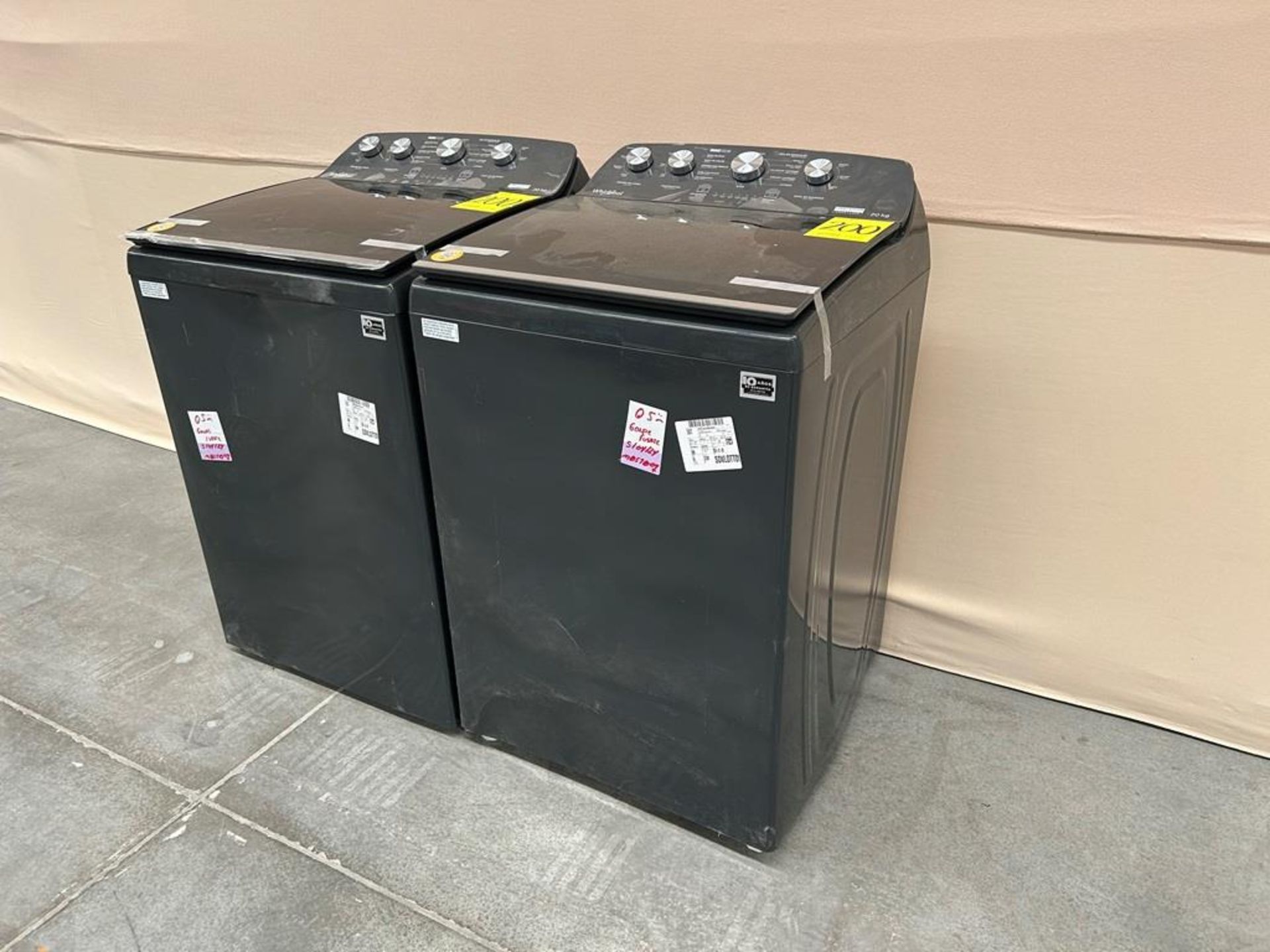 Lote de 2 lavadoras contiene: 1 Lavadora de 20 KG Marca WHIRPOOL, Modelo 8MWTW2024WLG0, Serie 97909 - Image 2 of 6