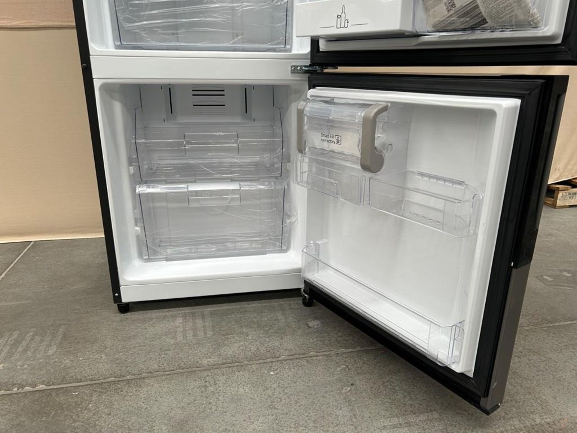 Refrigerador con dispensador de agua Marca MABE, Modelo RMB400IAMRM0, Serie 00227, Color GRIS ( Equ - Image 5 of 6