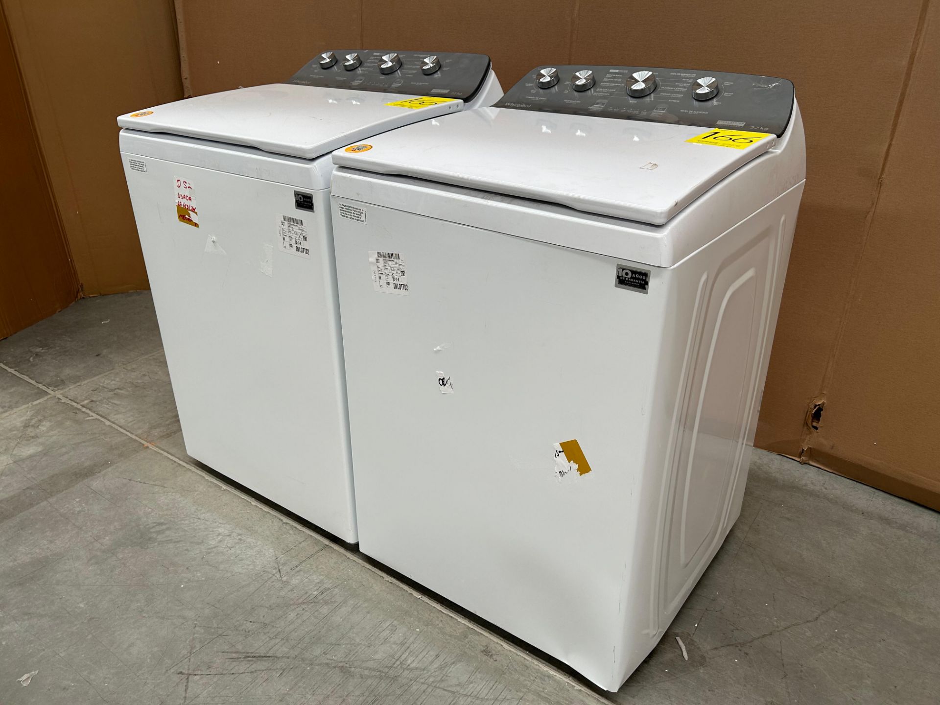 Lote de 2 lavadoras contiene: 1 Lavadora de 22 KG Marca WHIRPOOL, Modelo 8MWTW2224MPM0, Serie 67048 - Image 2 of 6