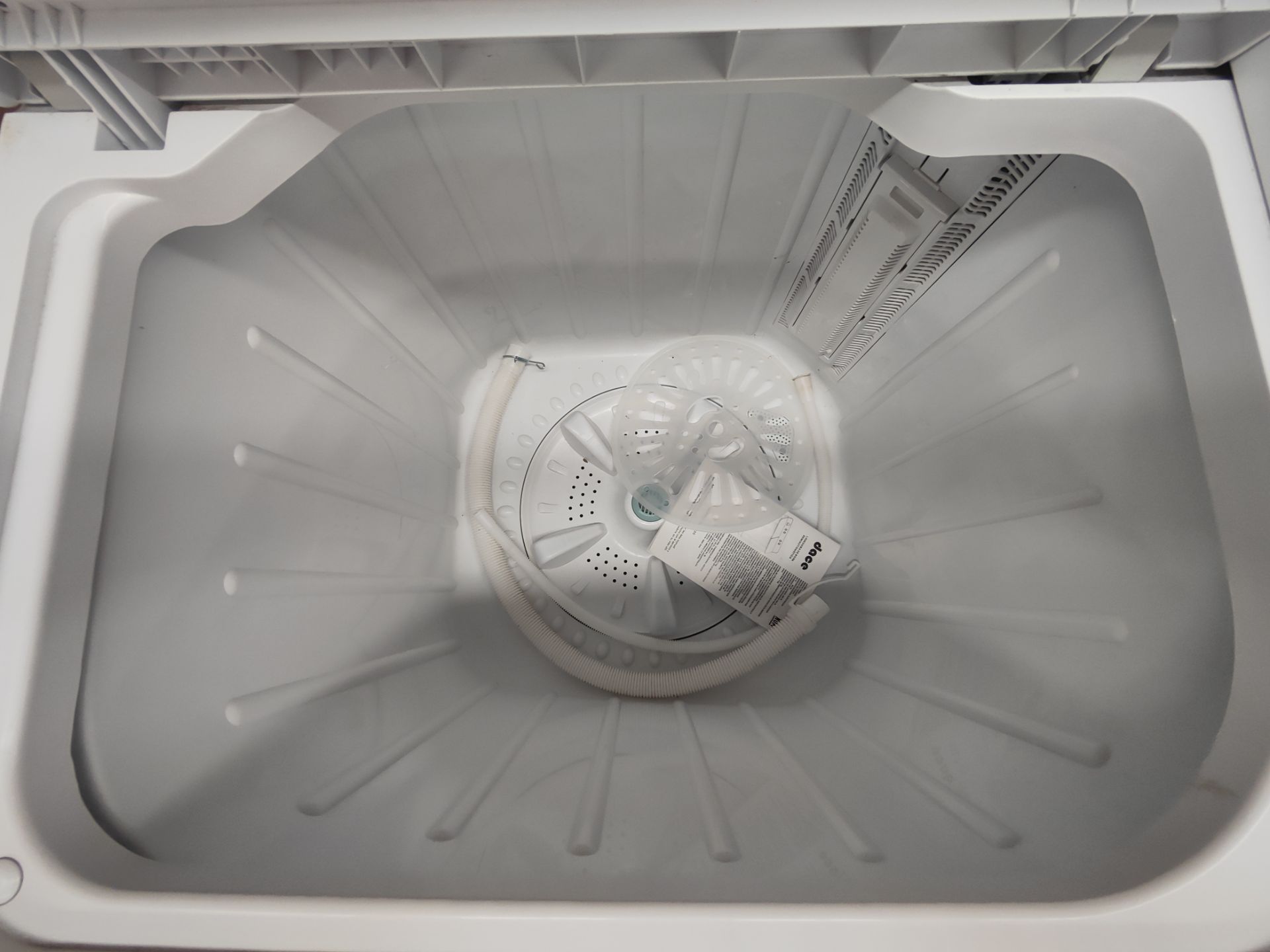 Lote de 3 lavadoras contiene: 1 lavadora de 20 KG marca DACE, Modelo LS2002C, Serie 08569, Color BL - Image 5 of 9