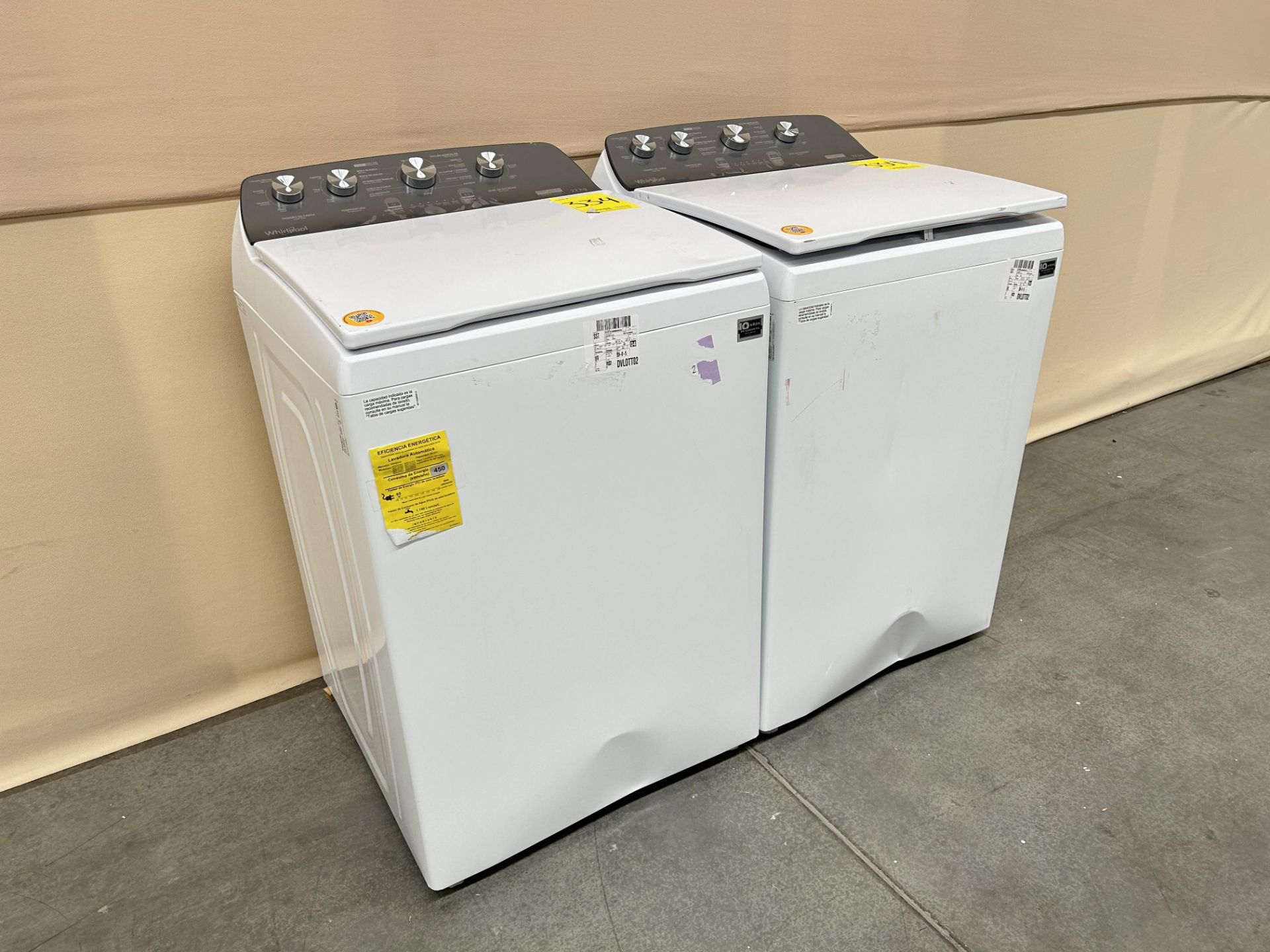 Lote de 2 lavadoras contiene: 1 Lavadora de 22 KG Marca WHIRPOOL, Modelo 8MWTW2224MPM0, Serie 56380 - Image 2 of 7